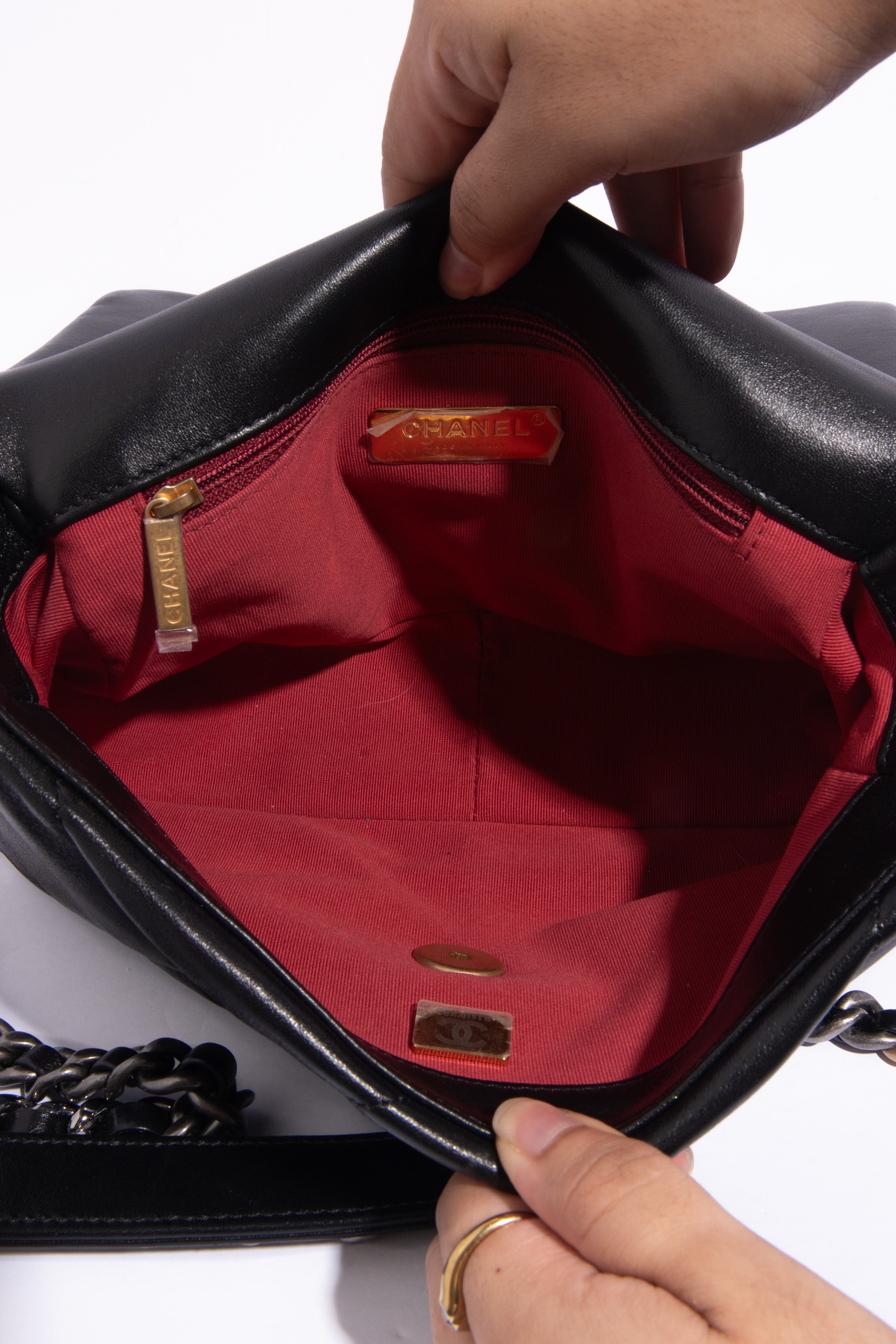 CHANEL Black Lambskin Chanel 19 - Small