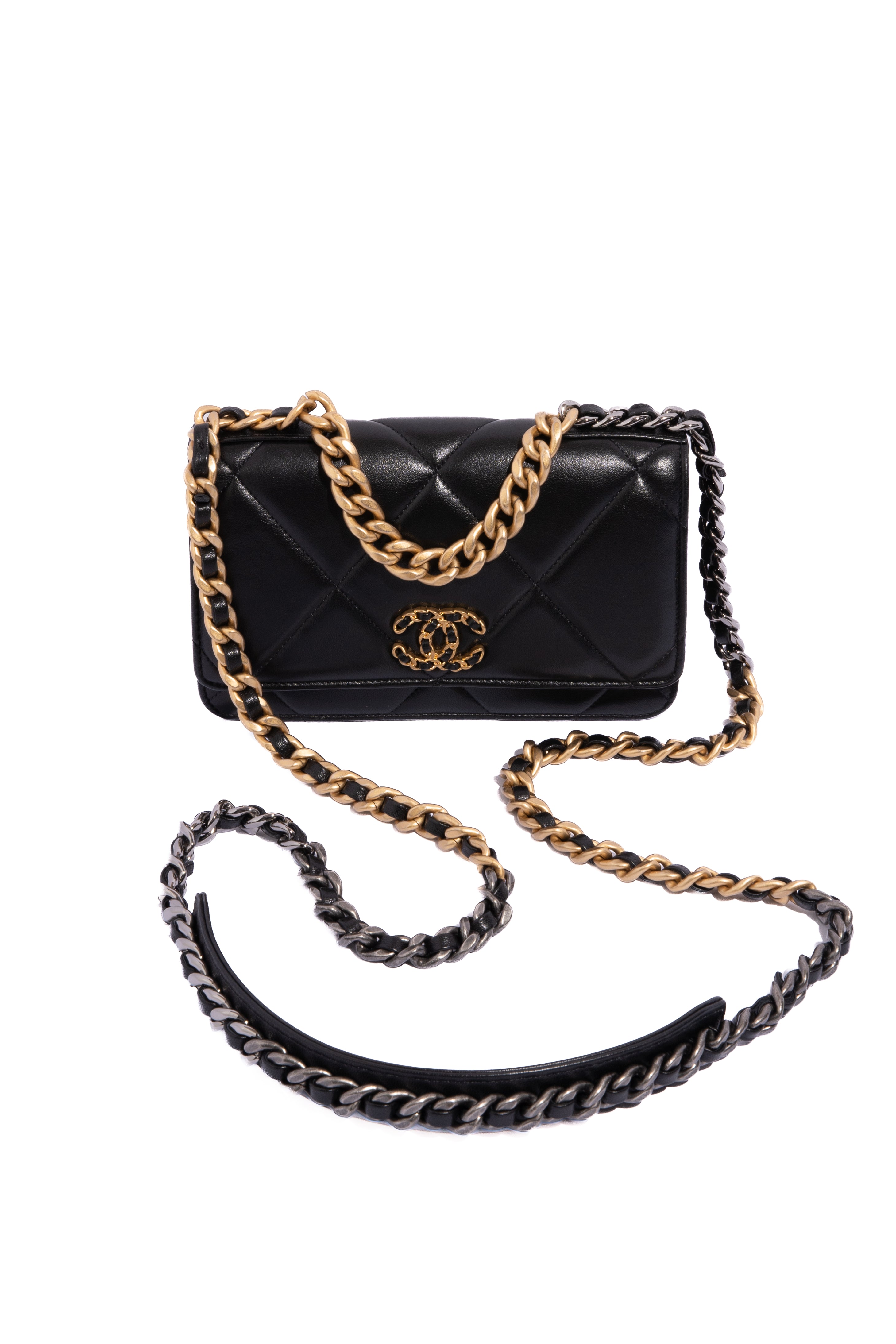 CHANEL 2022 Black Calfskin 19 Wallet on Chain