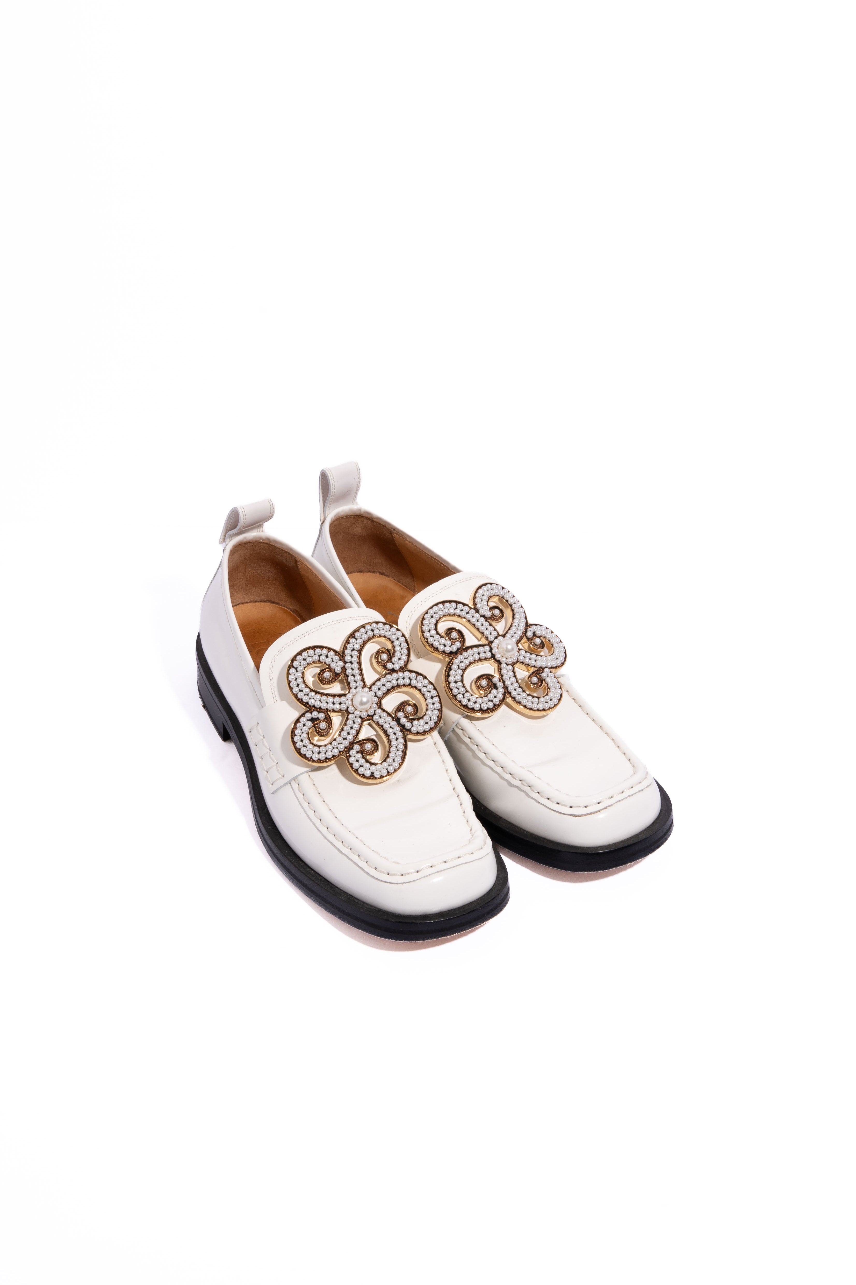 LOEWE Cream Patent Leather Loafers (Sz. 40)