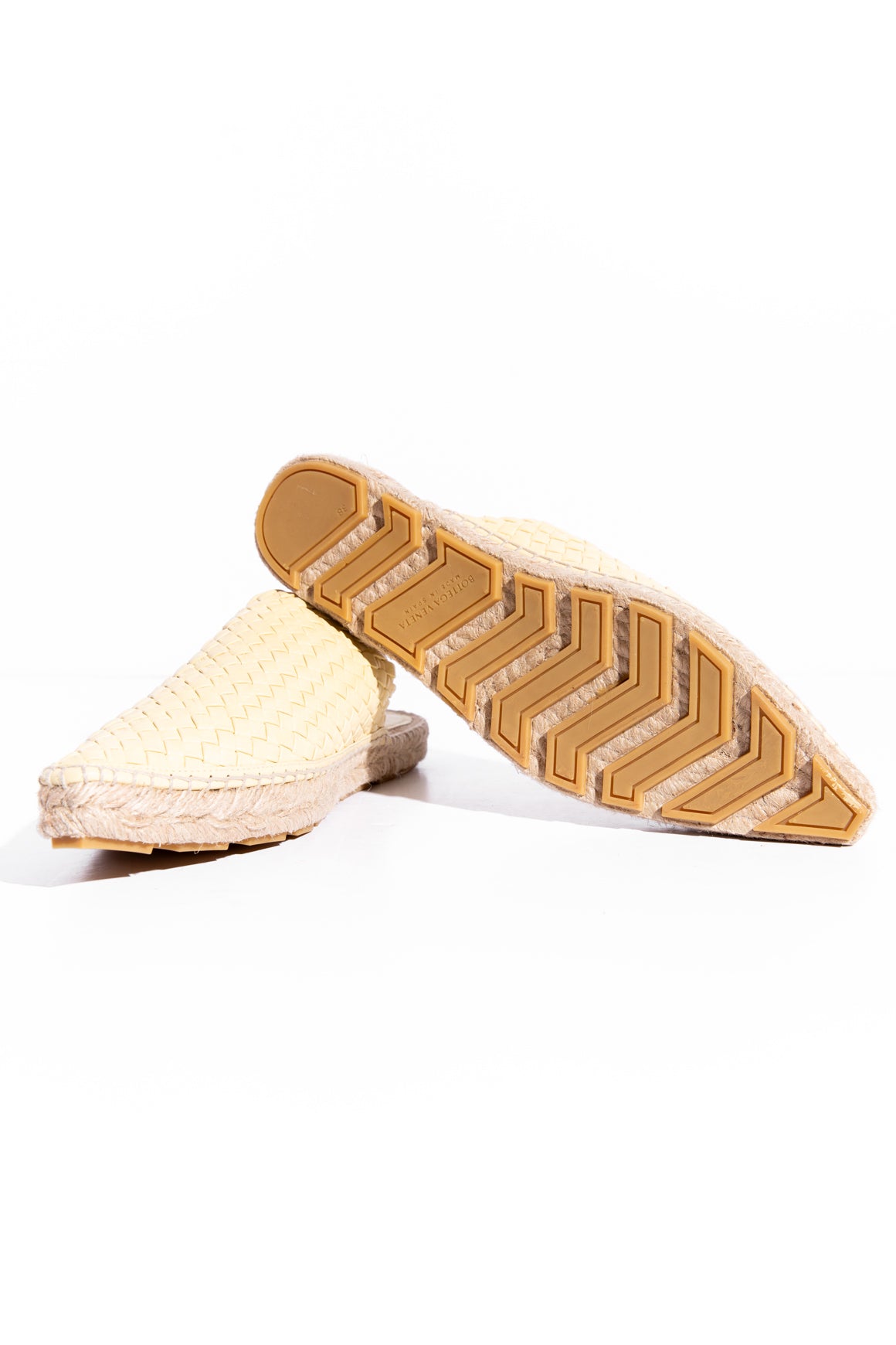 BOTTEGA VENETA Pale Yellow Intrecciato Espadrille Mules (Sz. 38)