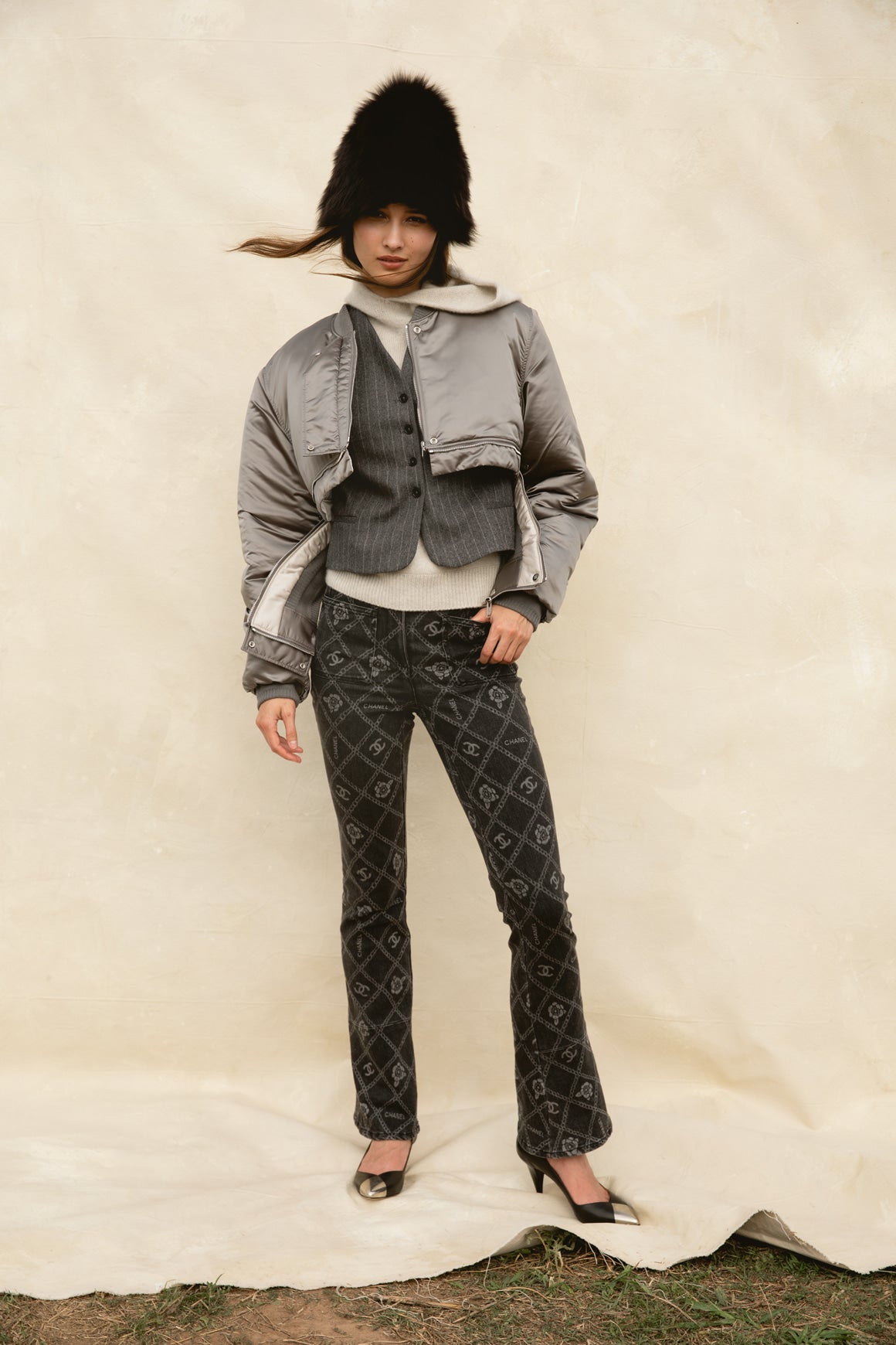 GIVENCHY Grey Crop Bomber (Sz. S)