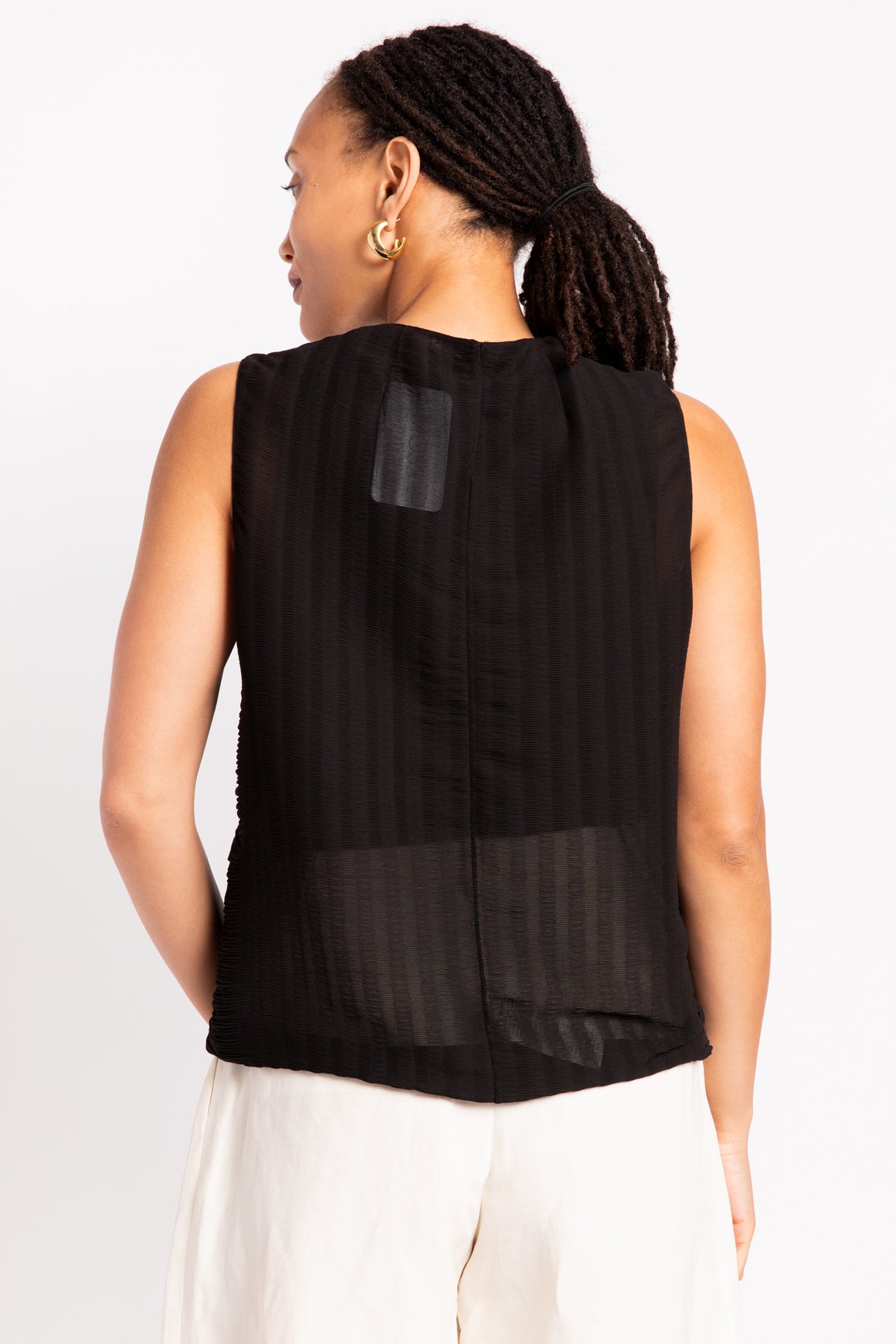 THE ROW Black Pleated Sleeveless Blouse
