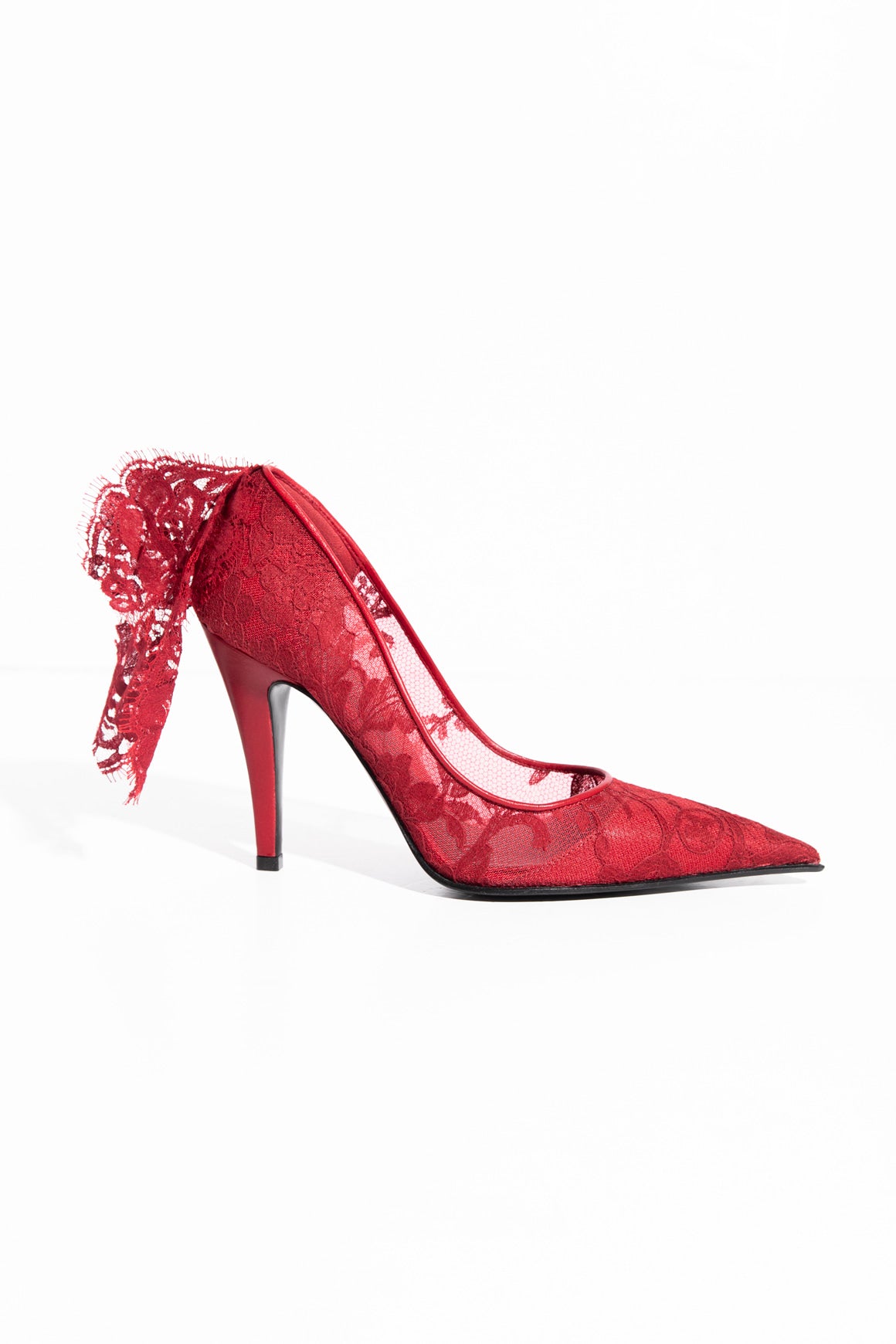 ALEXANDER MCQUEEN Red Lace Pointed Toe Pumps (Sz.37.5)