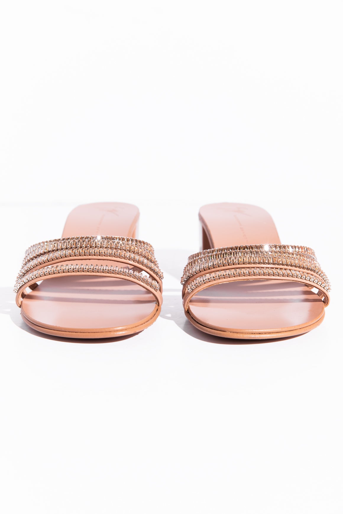 GIUSEPPE ZANOTTI Nude Crystal Sandals (Sz. 38)