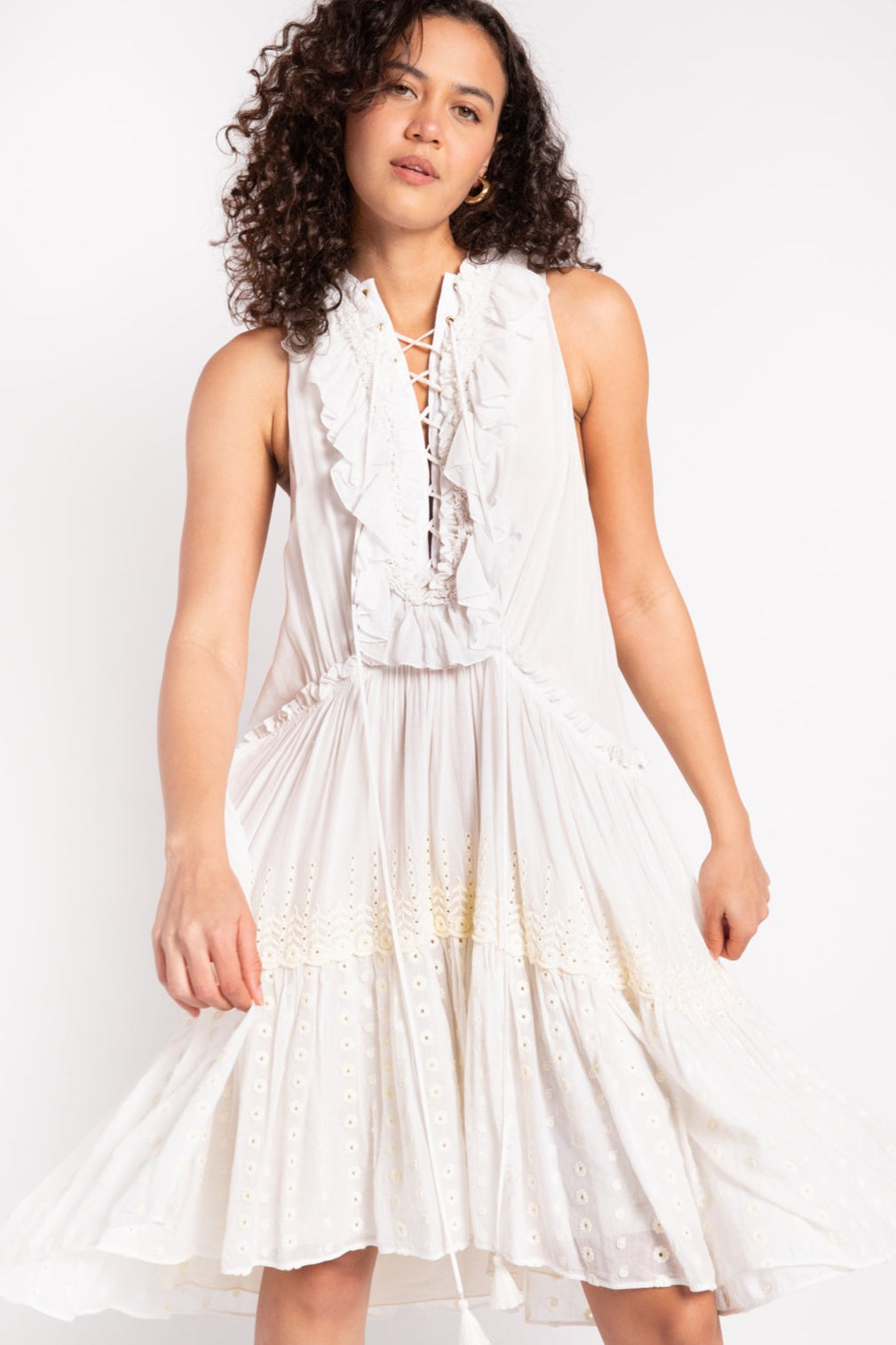 CHLOE White Ruffled Knee-length Dress