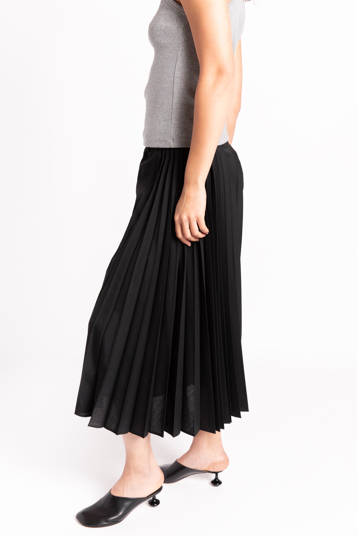 SACAI Black Half-Pleated Culottes