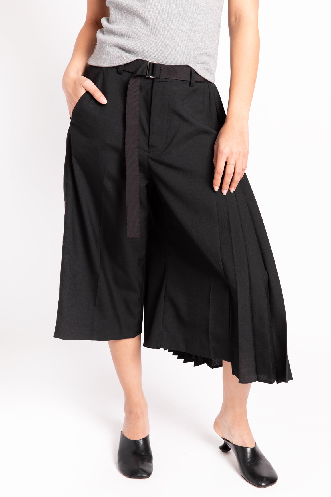 SACAI Black Half-Pleated Culottes