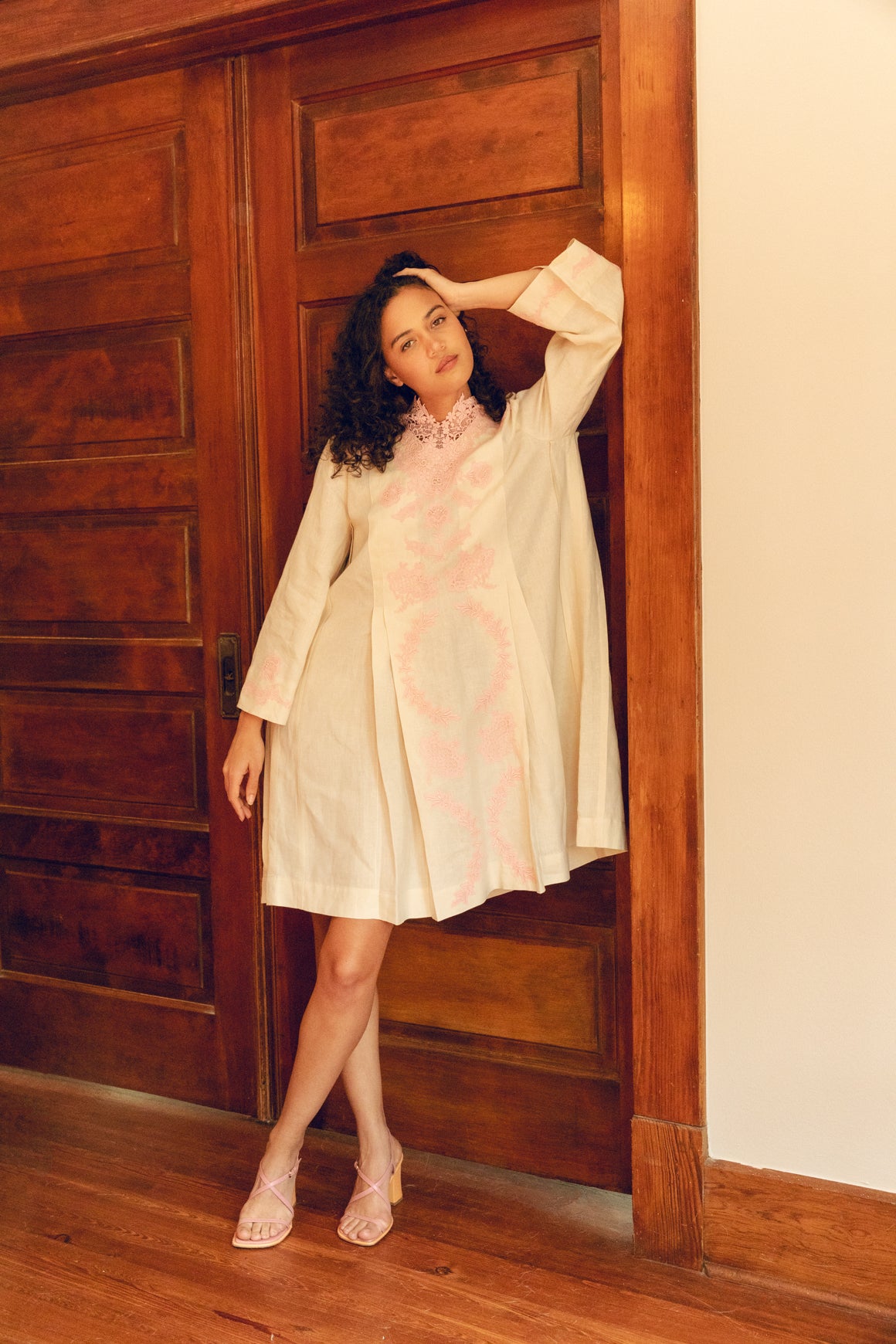 GUCCI Cream & Pink Lace Linen Kaftan Mini Dress