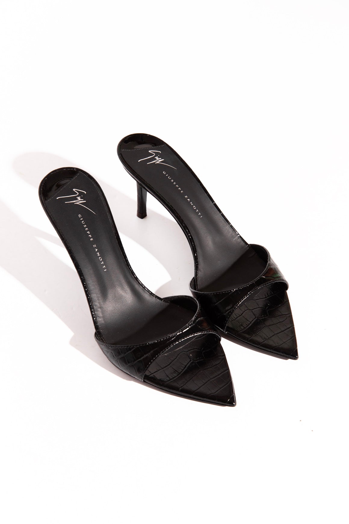 GIUSEPPE ZANOTTI Black Embossed Pointed Heels (Sz.37)