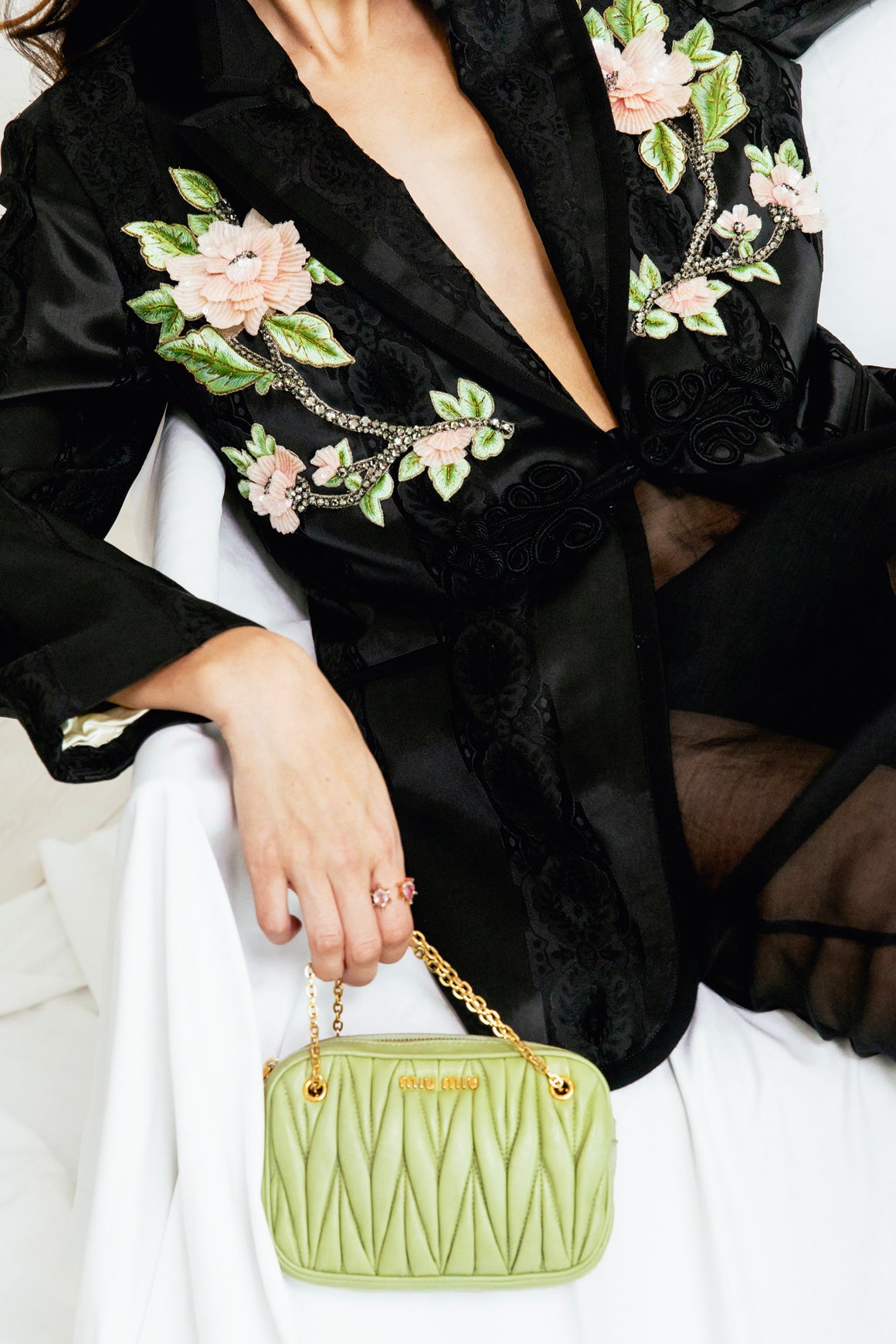 GUCCI Black Satin Floral Embellished Blazer (Sz.44/8)