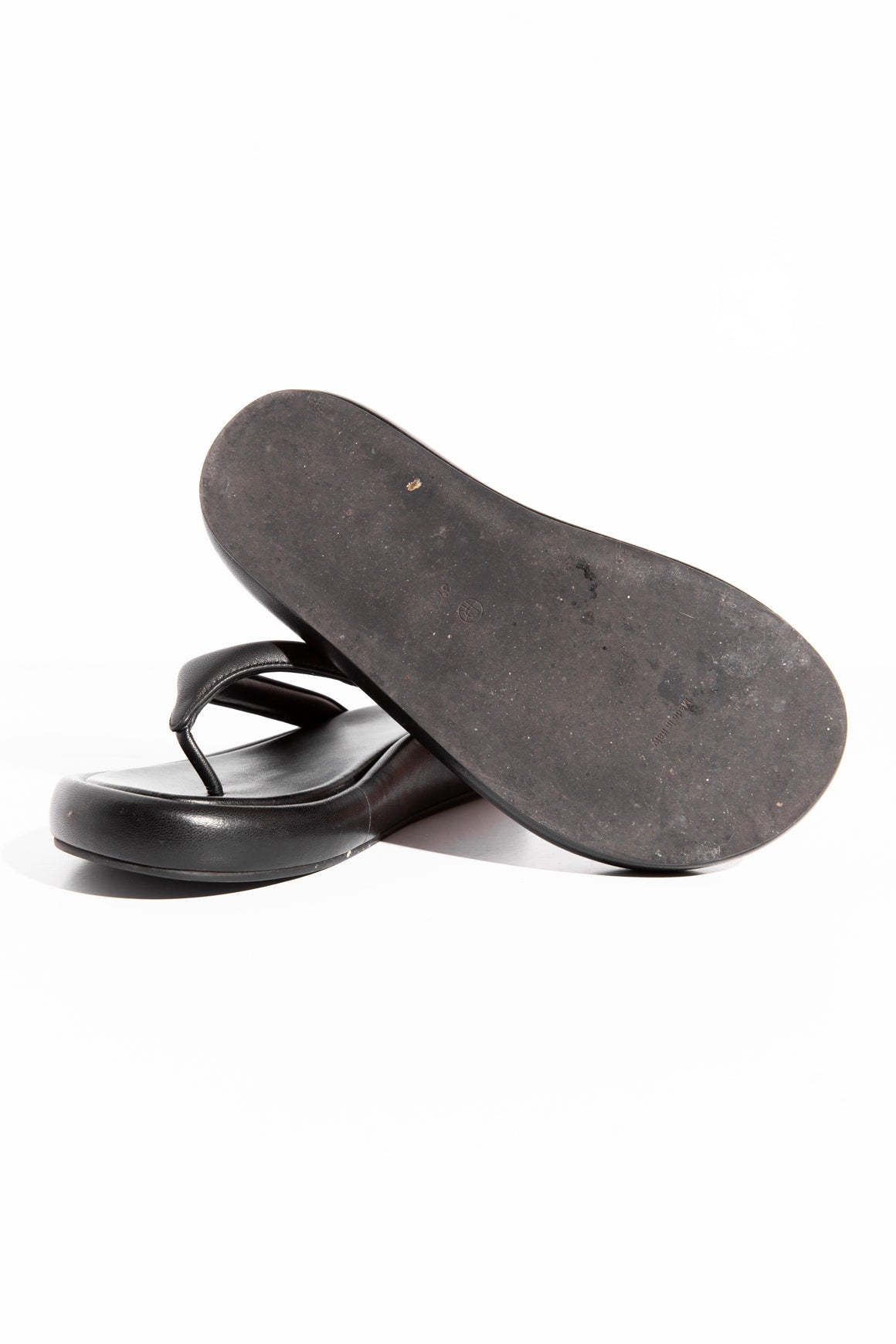 THE ROW Black Padded Ginza Flip Flops (Sz. 37)