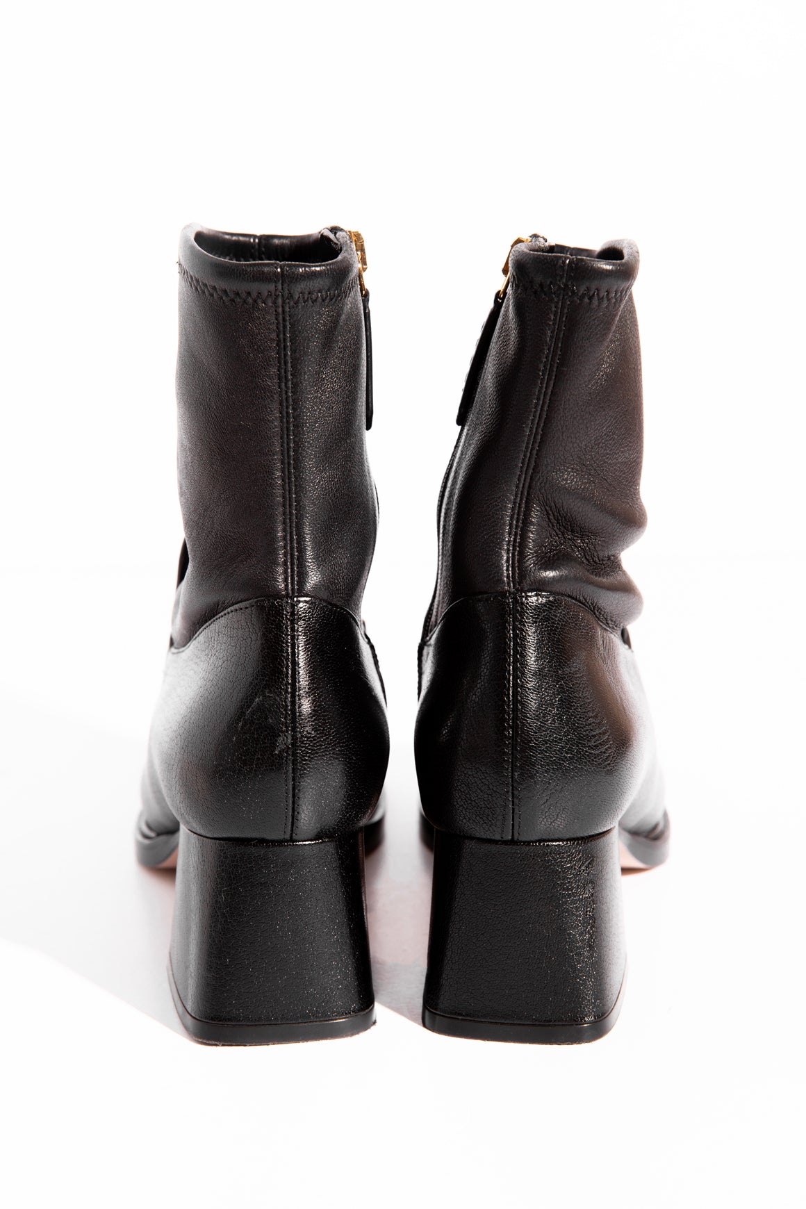 GUCCI Black Calfskin Horsebit Ankle Boots (Sz. 38)