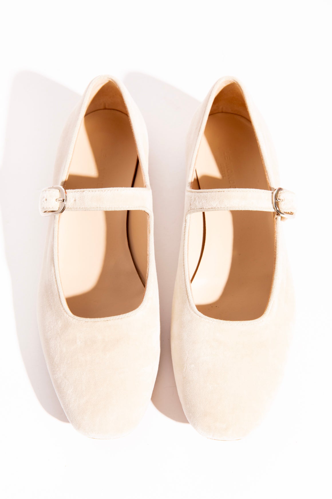 LE MONDE BERYL Taupe Velvet Maryjanes (Sz. 39)