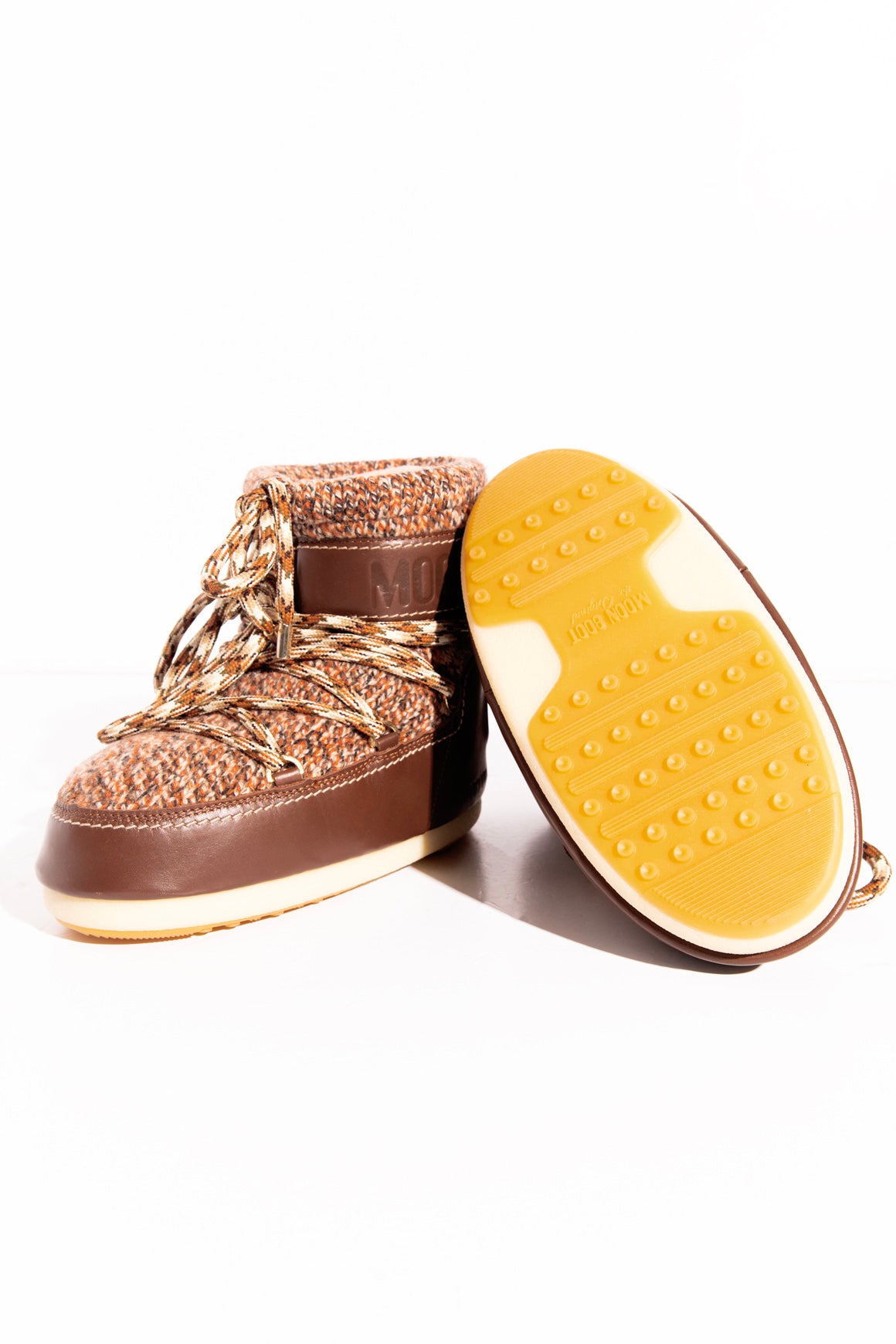 CHLOE Brown Orange Short Moon Boots (Sz. 9)