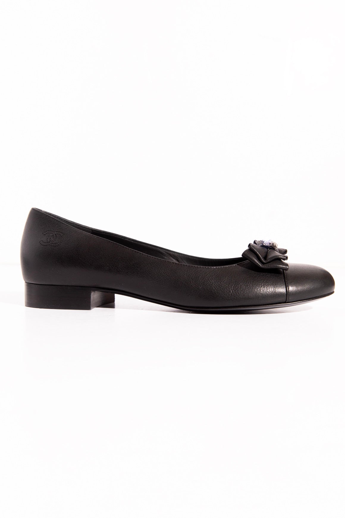CHANEL Black Crystal Bow Detail Ballet Flats (Sz. 38.5)