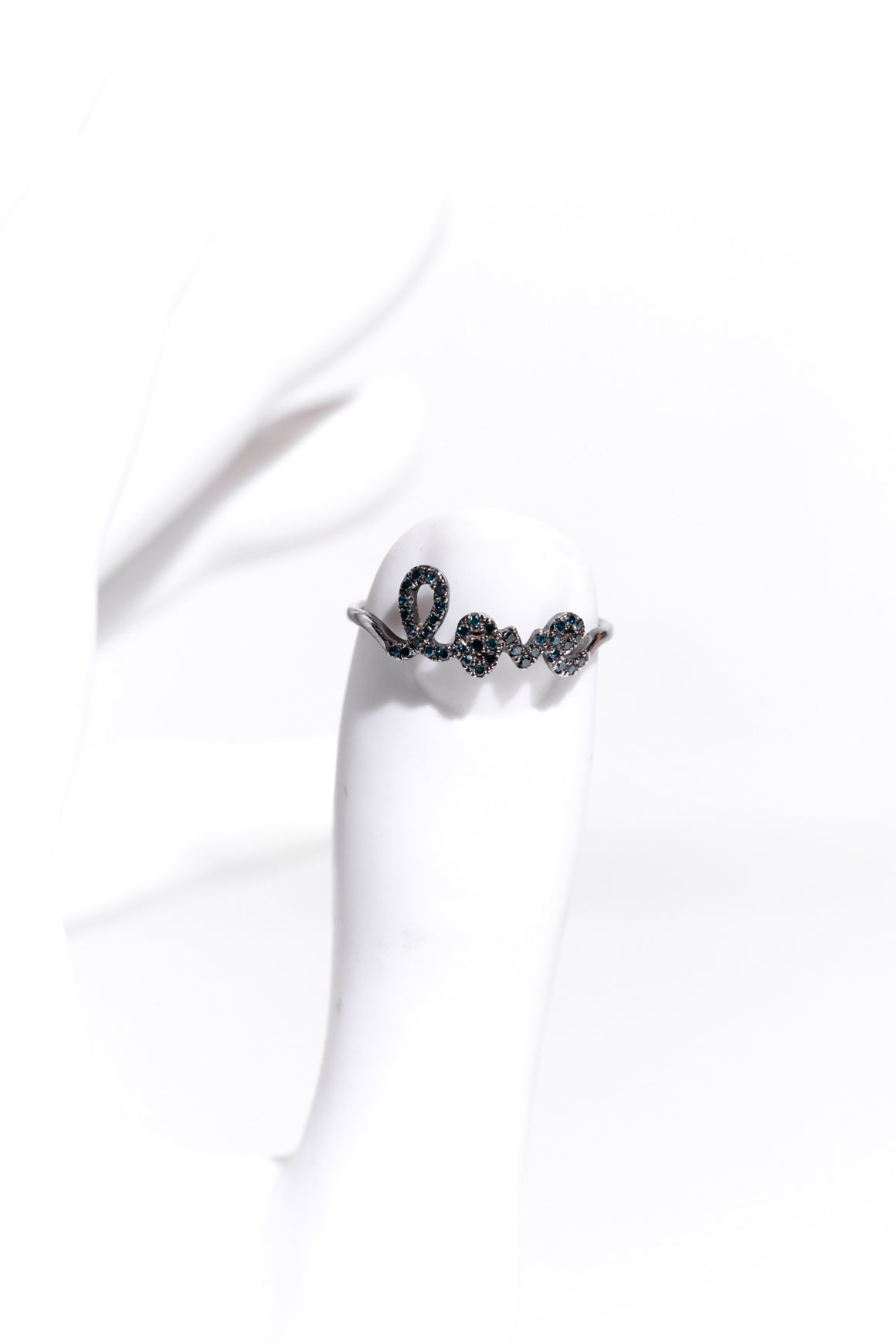 SYNDEY EVAN Pure White Gold "Love" Ring with Emeralds