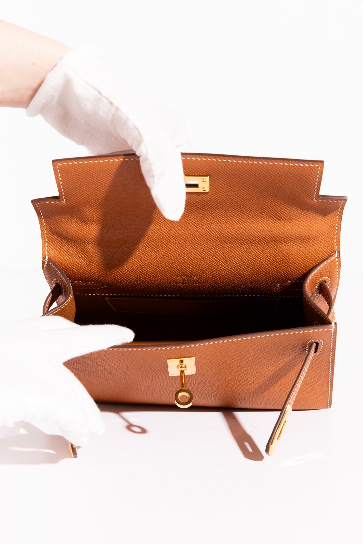 HERMES 2025 Gold Kelly Pochette