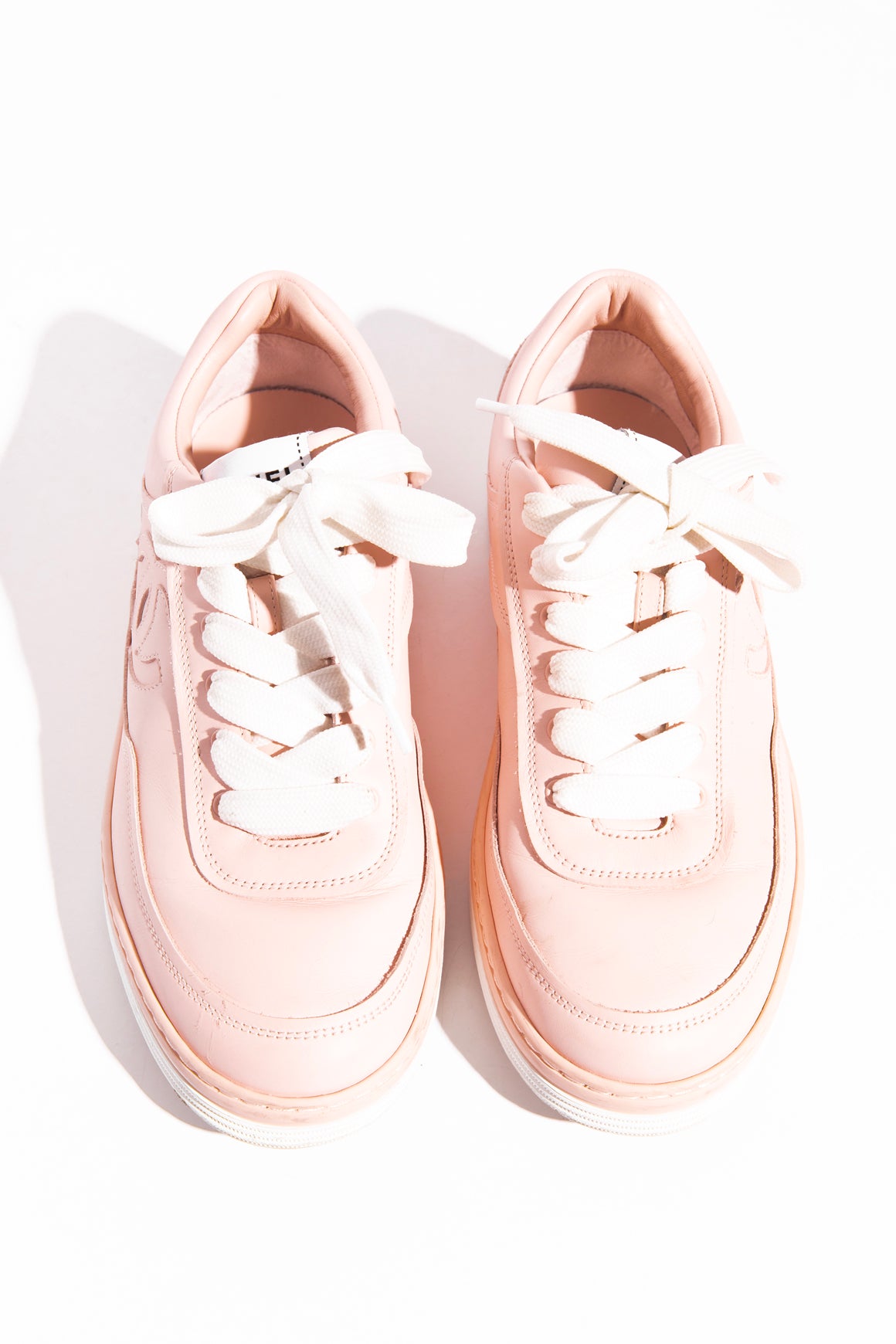 CHANEL Pink Leather Interlocking CC Logo Sneakers (Sz. 39)