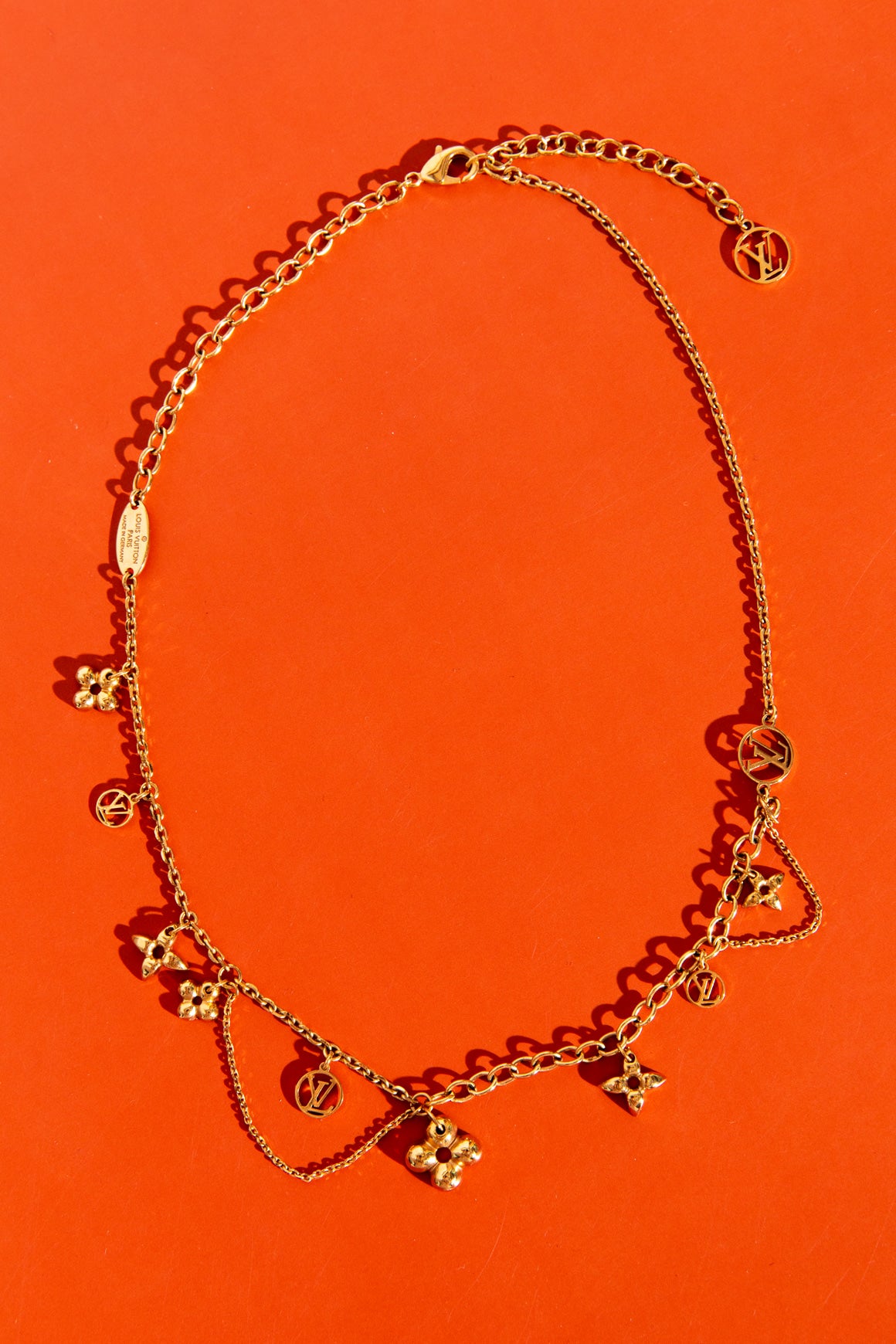 LOUIS VUITTON Gold "Blooming Supple" Necklace