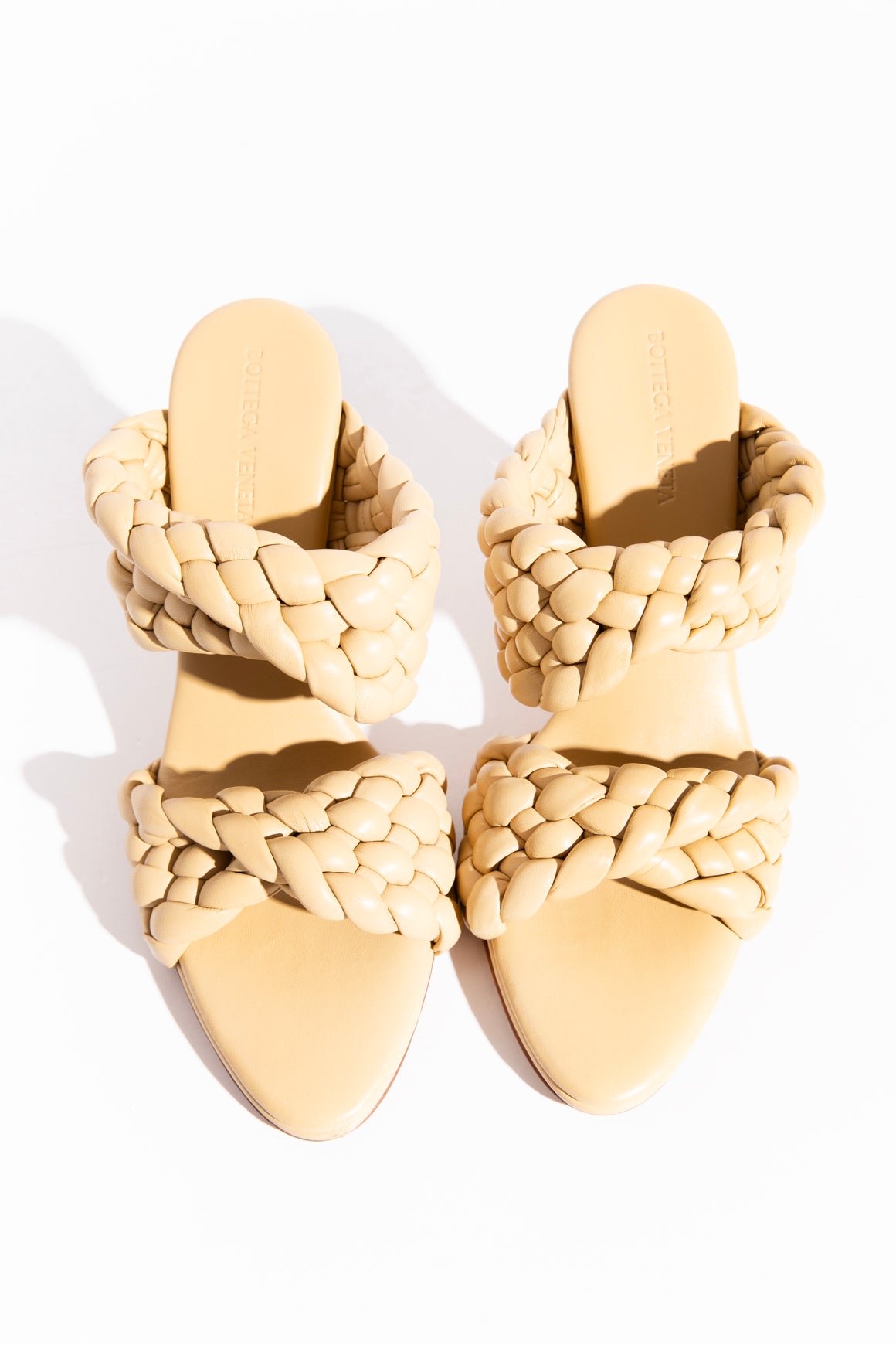 BOTTEGA VENETA Beige Nappa Twisted Padded "Intrecciato" Heel (Sz. 39)
