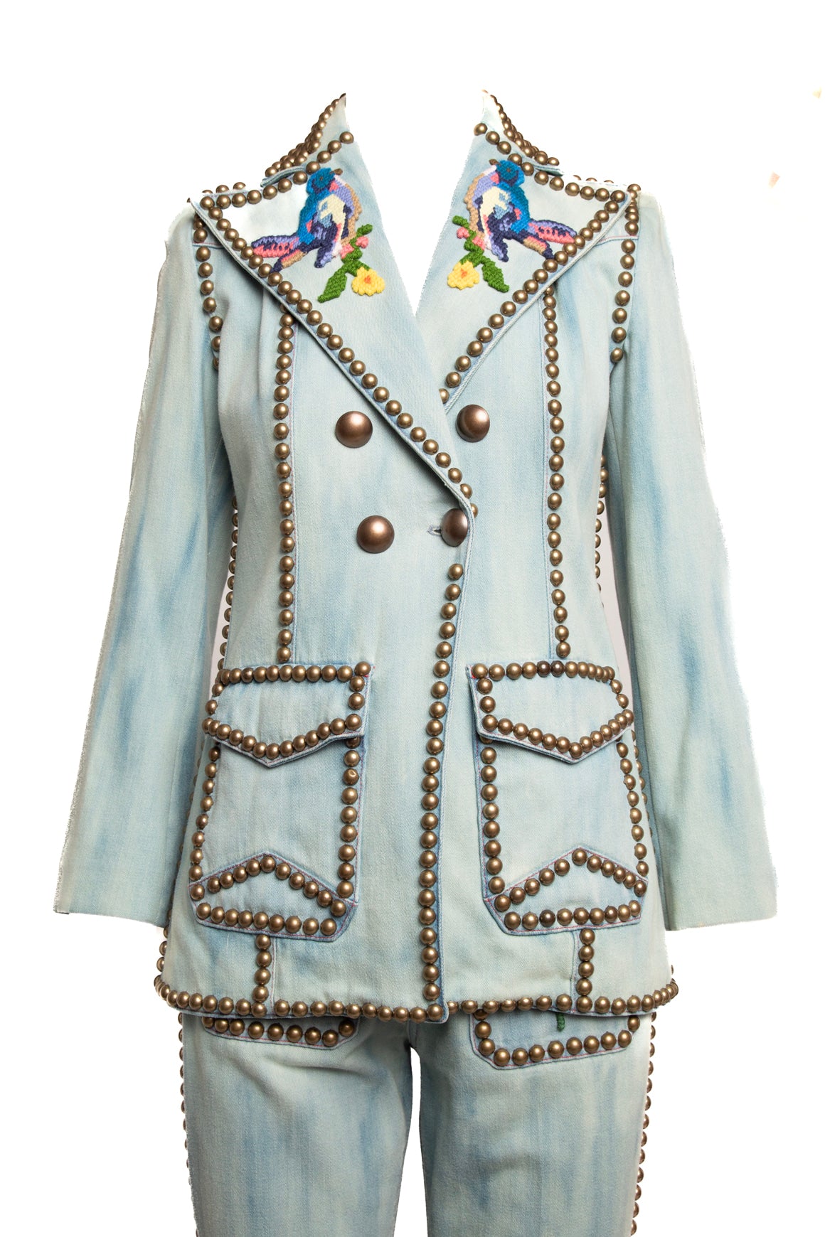 【希少】GUCCI 水色 レースジャケット　グッチ　130cm GUCCI Light Wash Denim Studded Embroidery Detailed Suit (Sz.44/8
