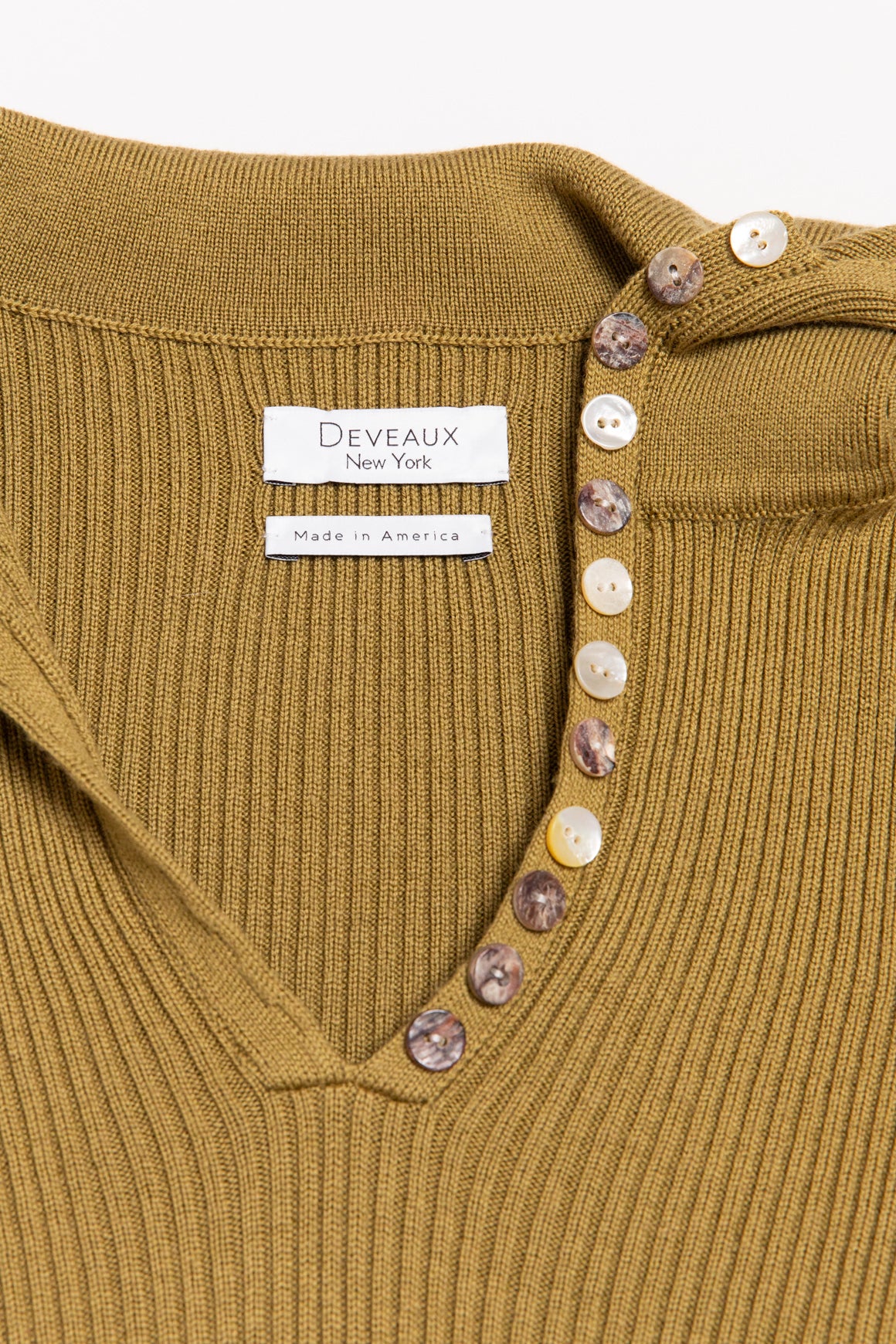 DEVEAUX Olive Green Ribbed Henley Sweater