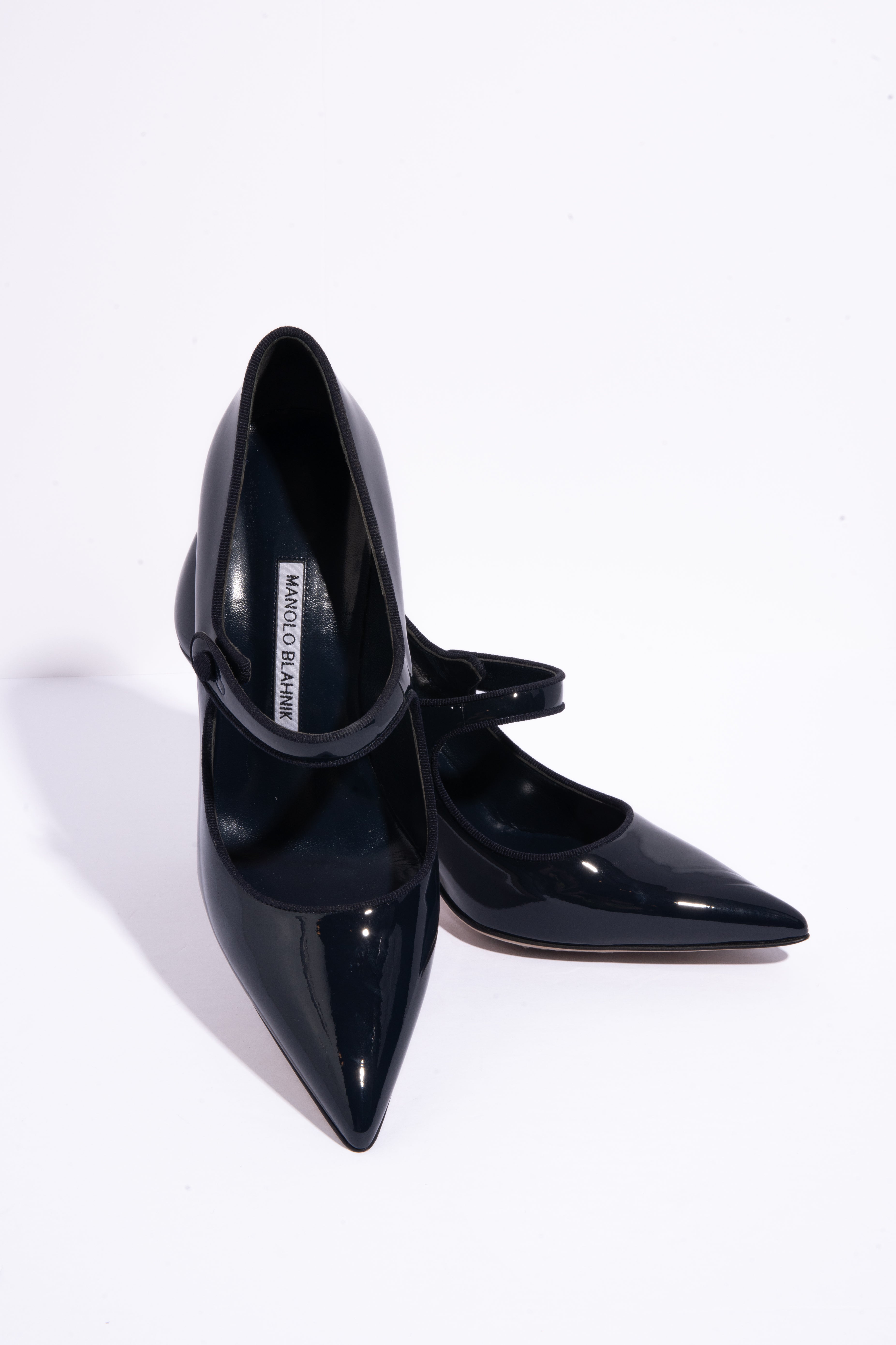 MANOLO BLAHNIK Navy Patent Mary Jane Pumps (Sz. 39)