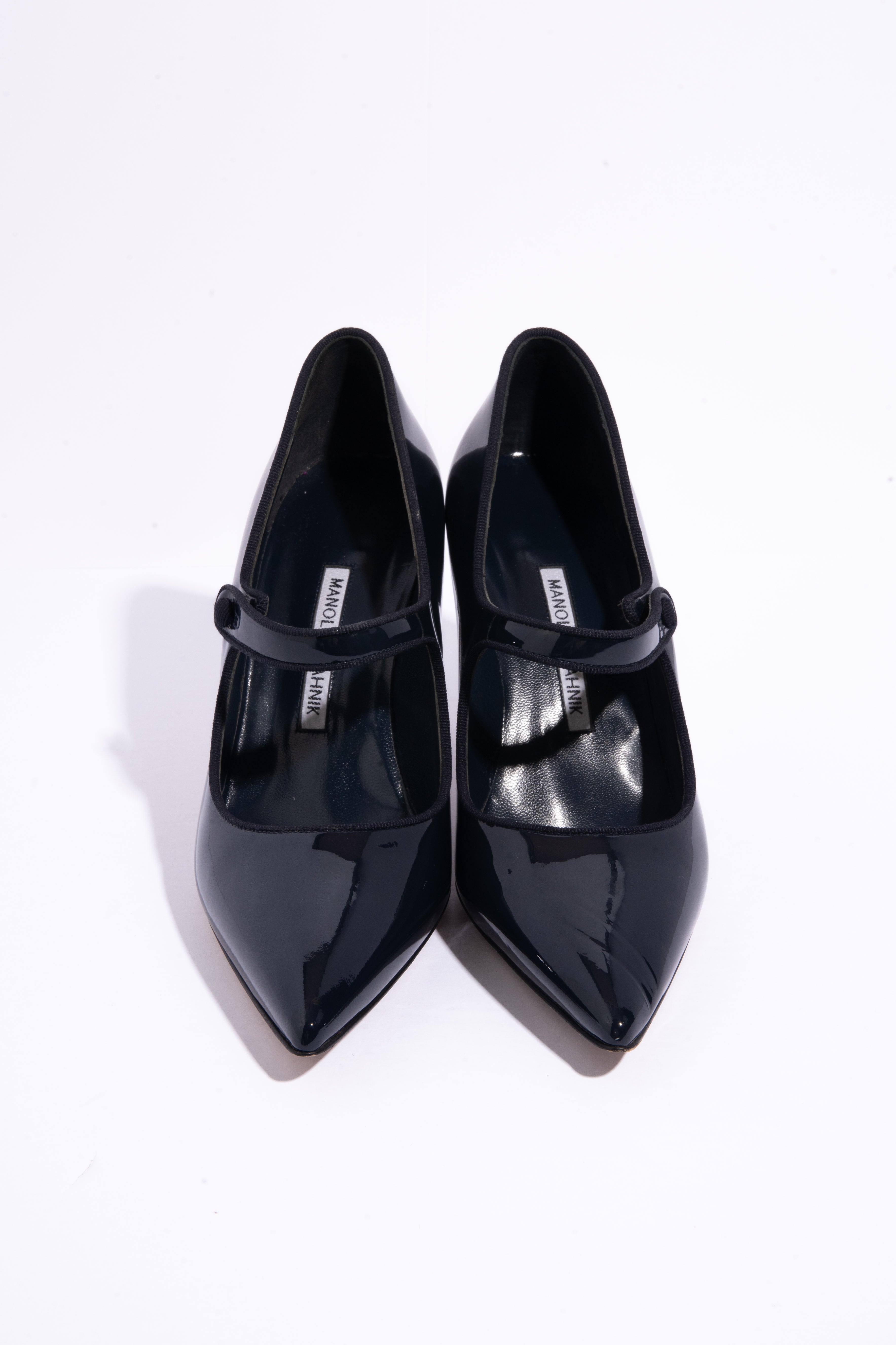 MANOLO BLAHNIK Navy Patent Mary Jane Pumps (Sz. 39)
