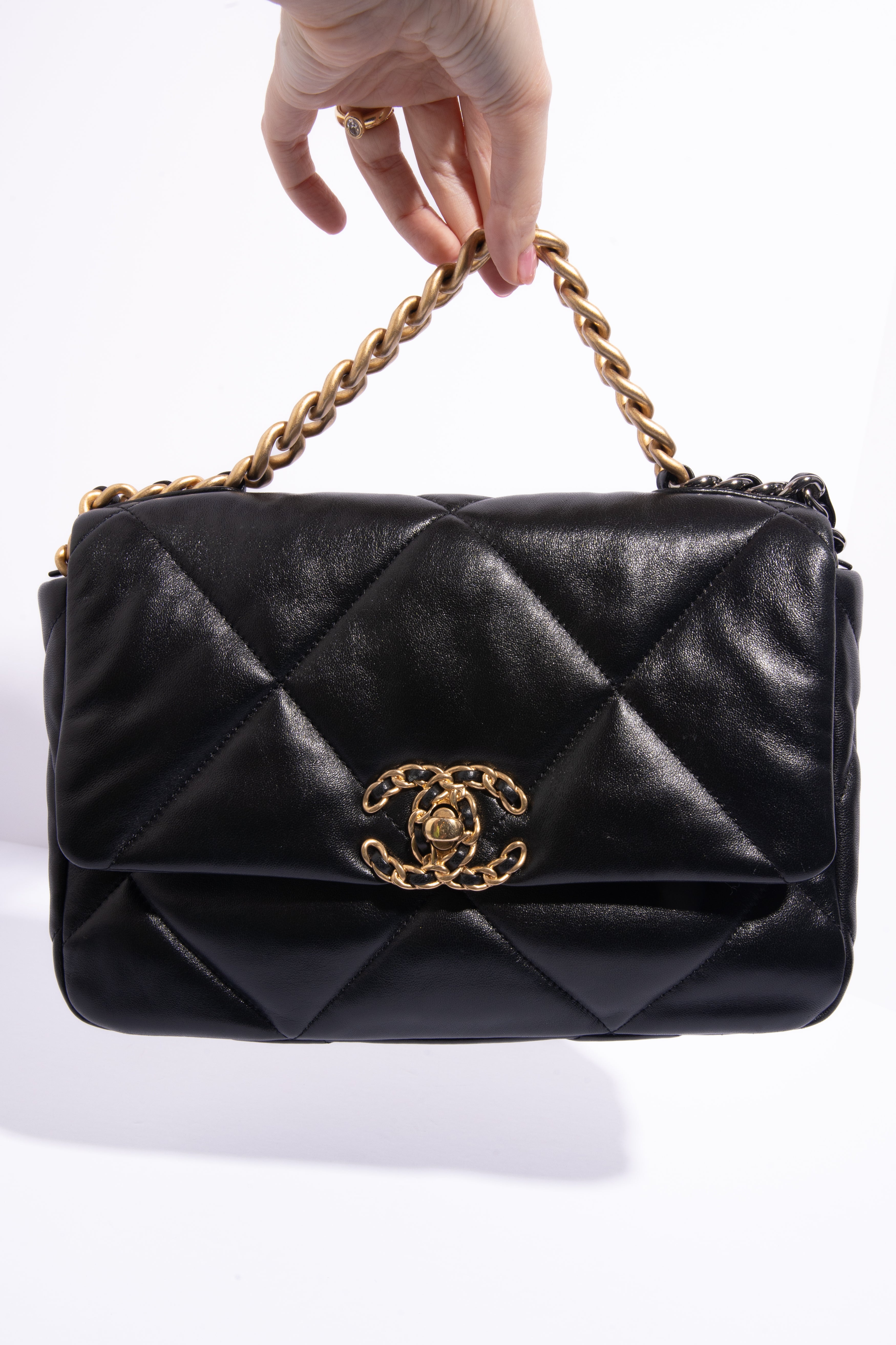 CHANEL Black Lambskin Chanel 19 - Small