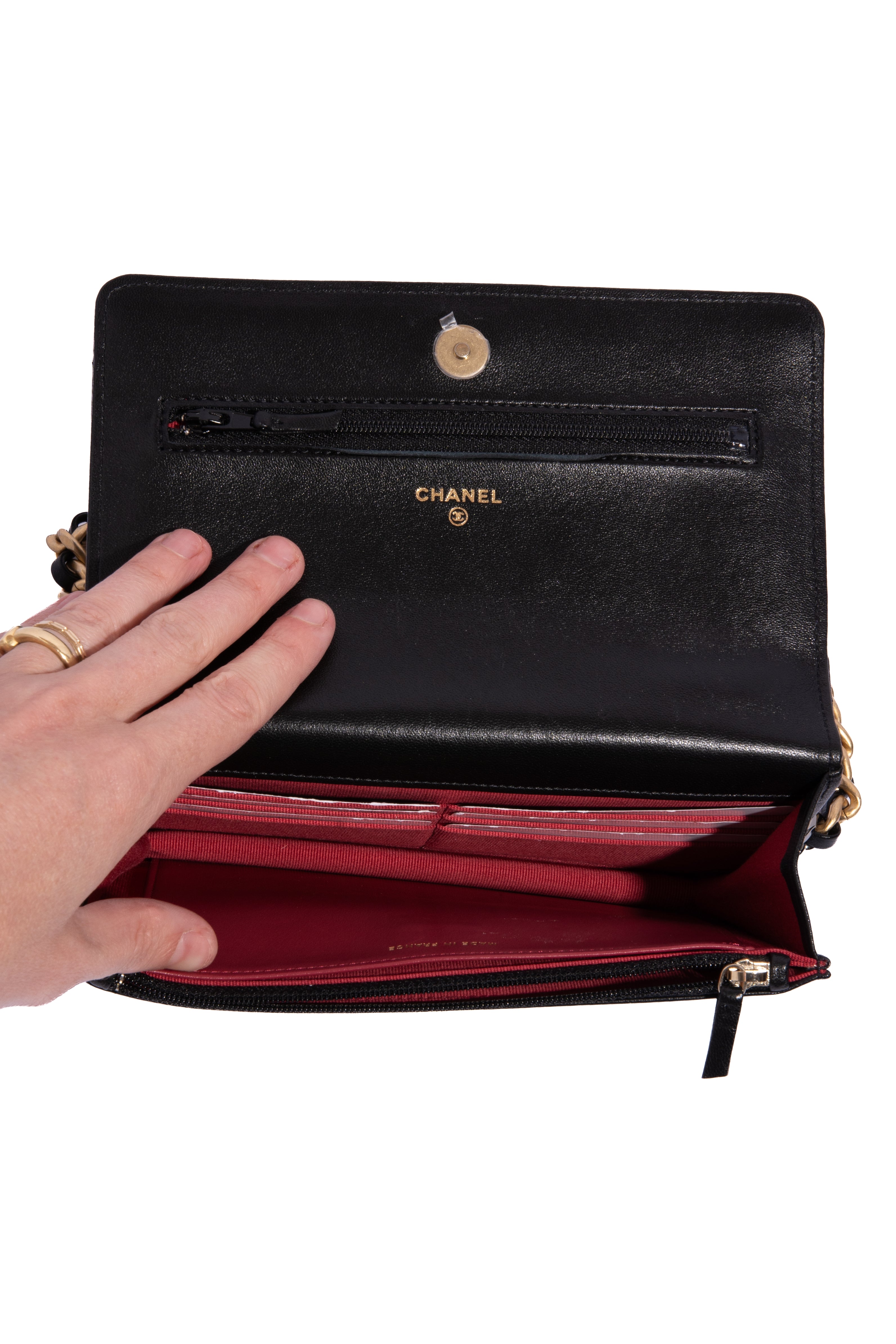 CHANEL 2022 Black Calfskin 19 Wallet on Chain