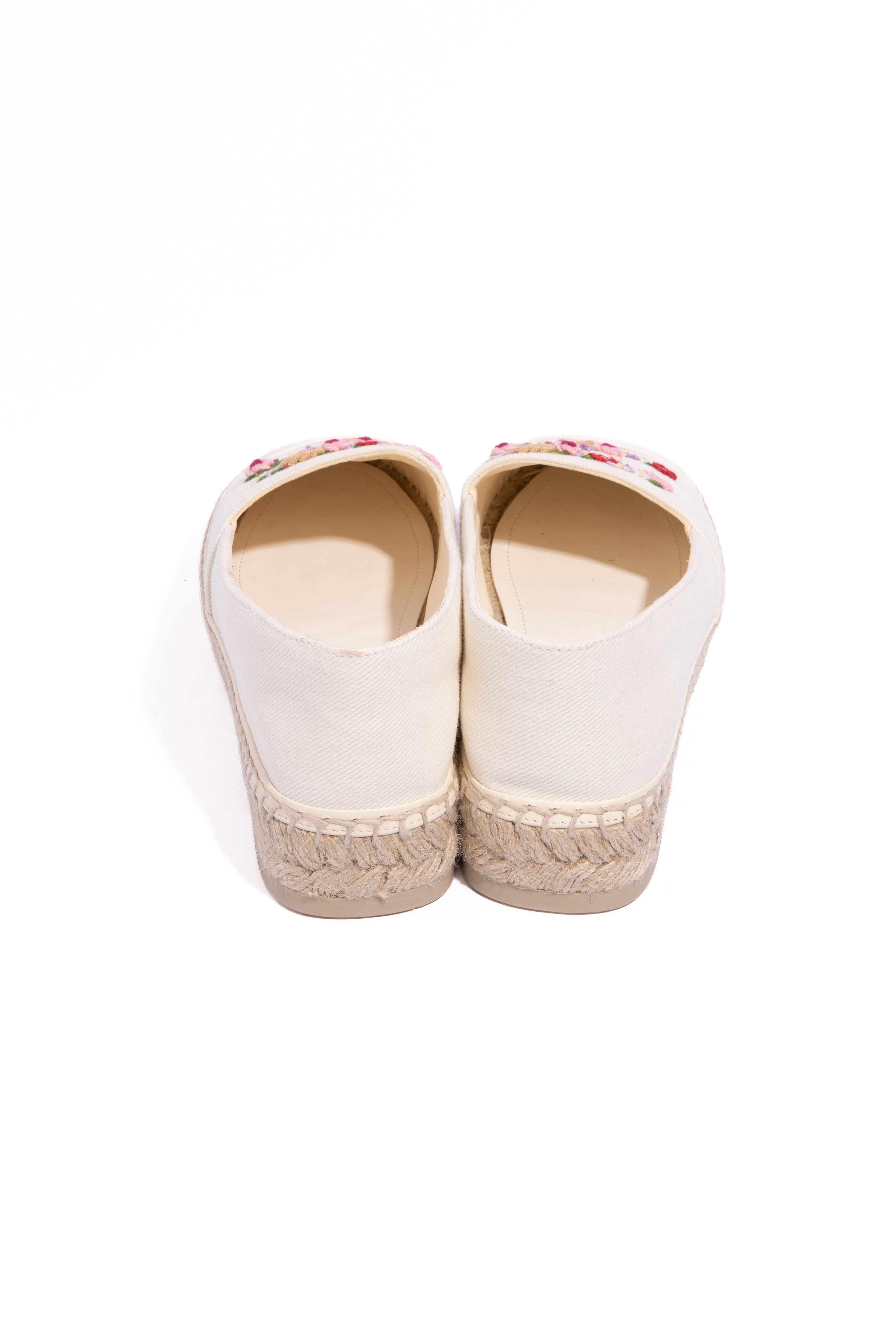 CHANEL Cream Floral CC Woven Espadrille Loafers (Sz. 39)