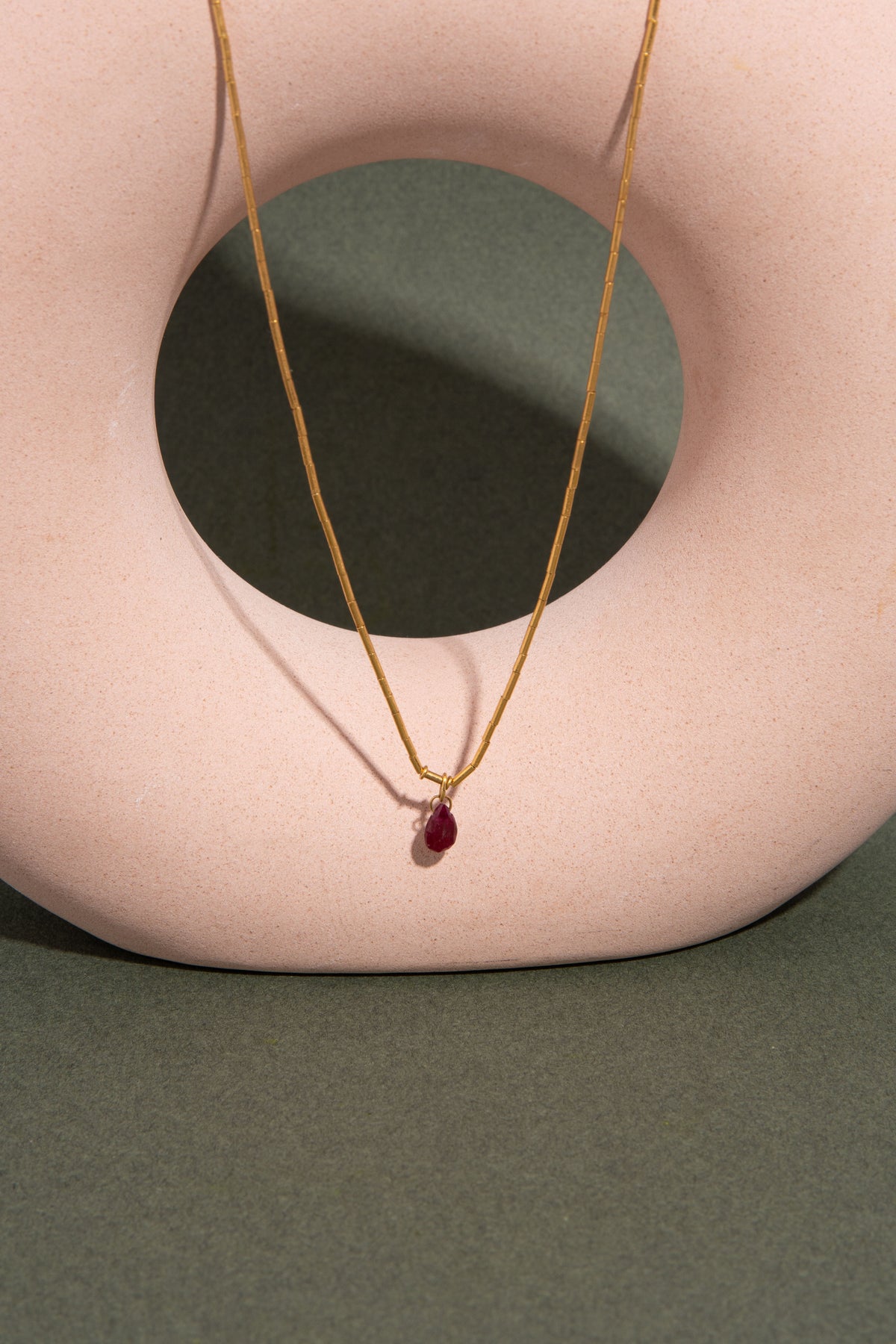 GURHAN 18k Gold Beaded Necklace Ruby Pendant