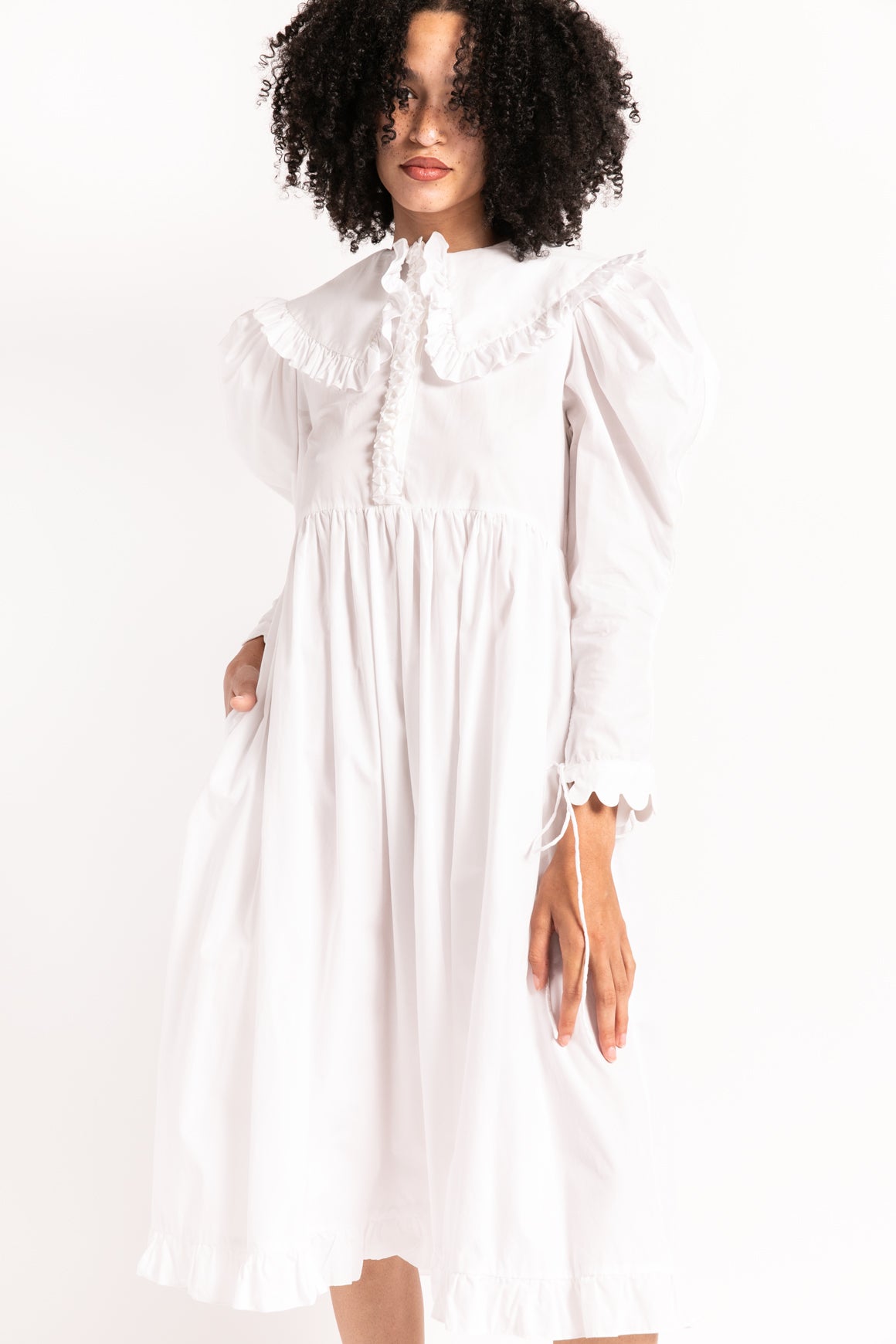 HORROR VACUI White Bib Midi Dress