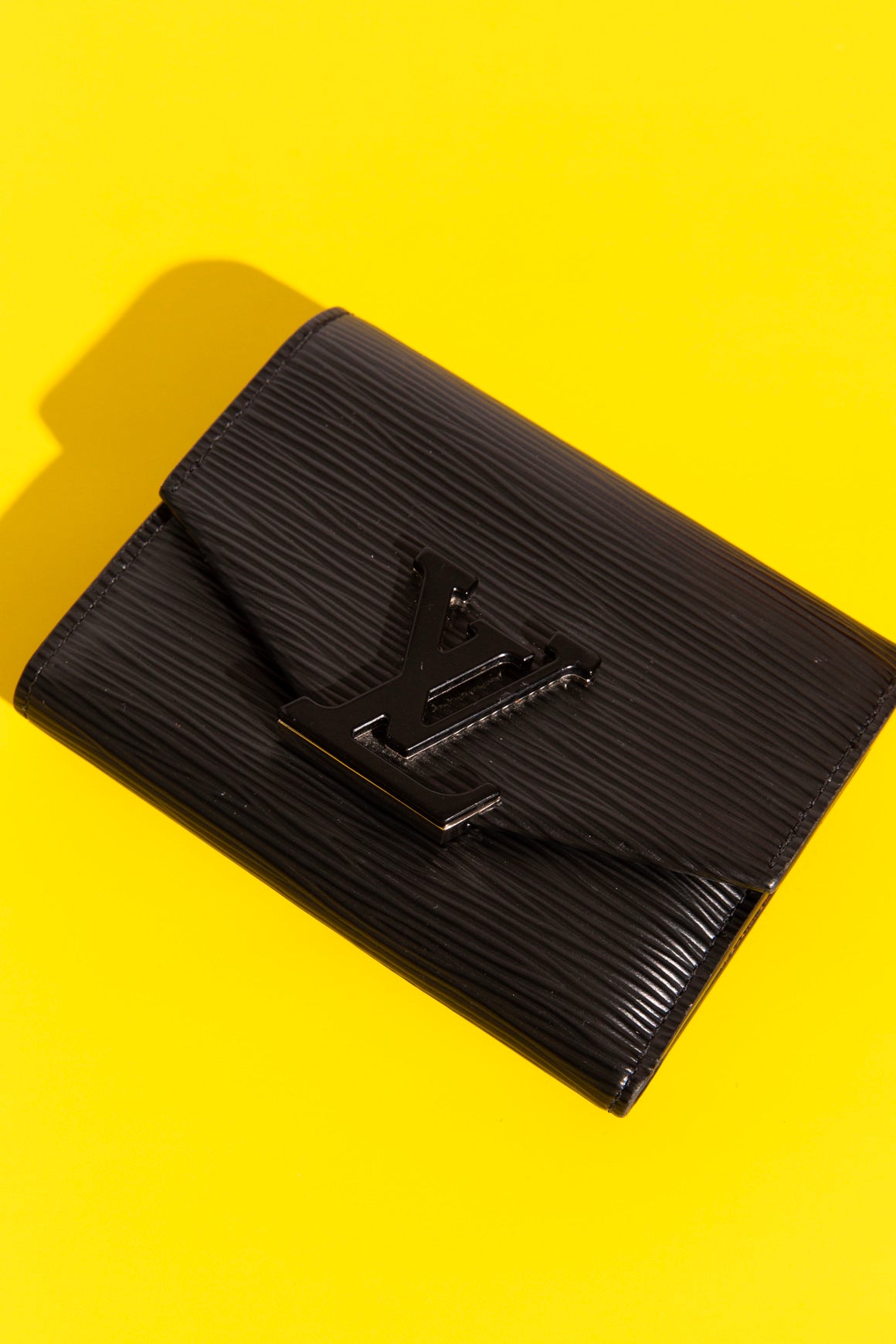 LOUIS VUITTON Black Epi Leather Grenelle Compact Wallet
