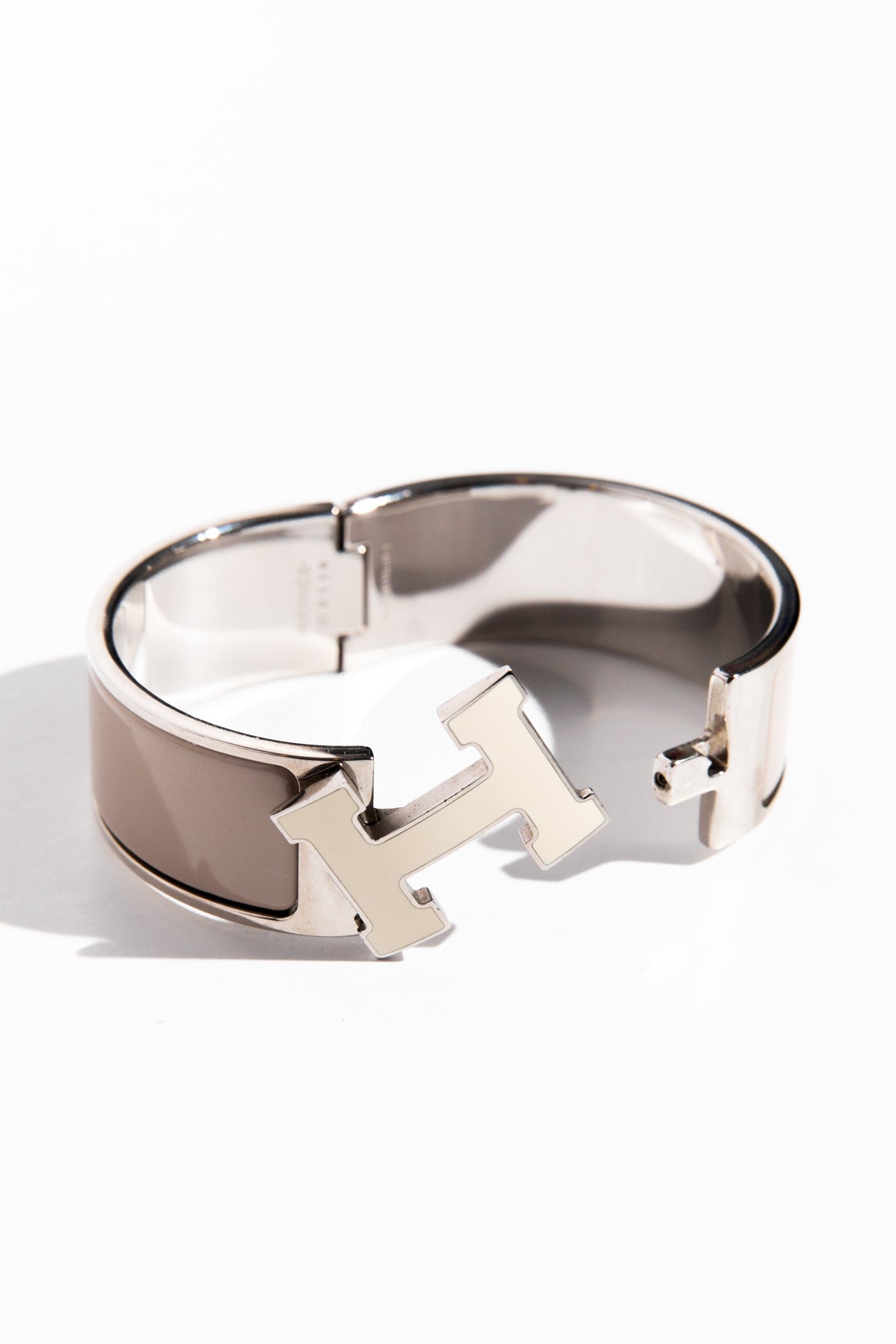 HERMES Taupe Clic Clac H Bracelet