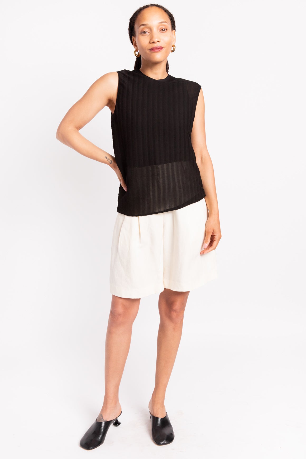 THE ROW Black Pleated Sleeveless Blouse
