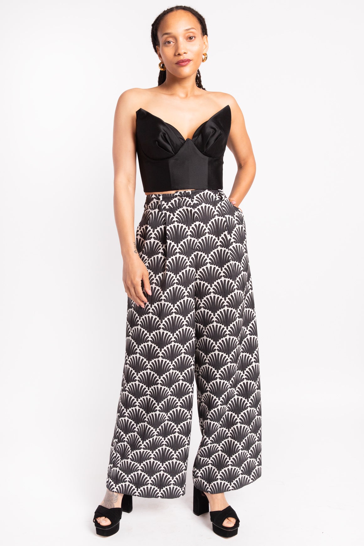 ODEEH Black & White Printed Wide Leg Trousers