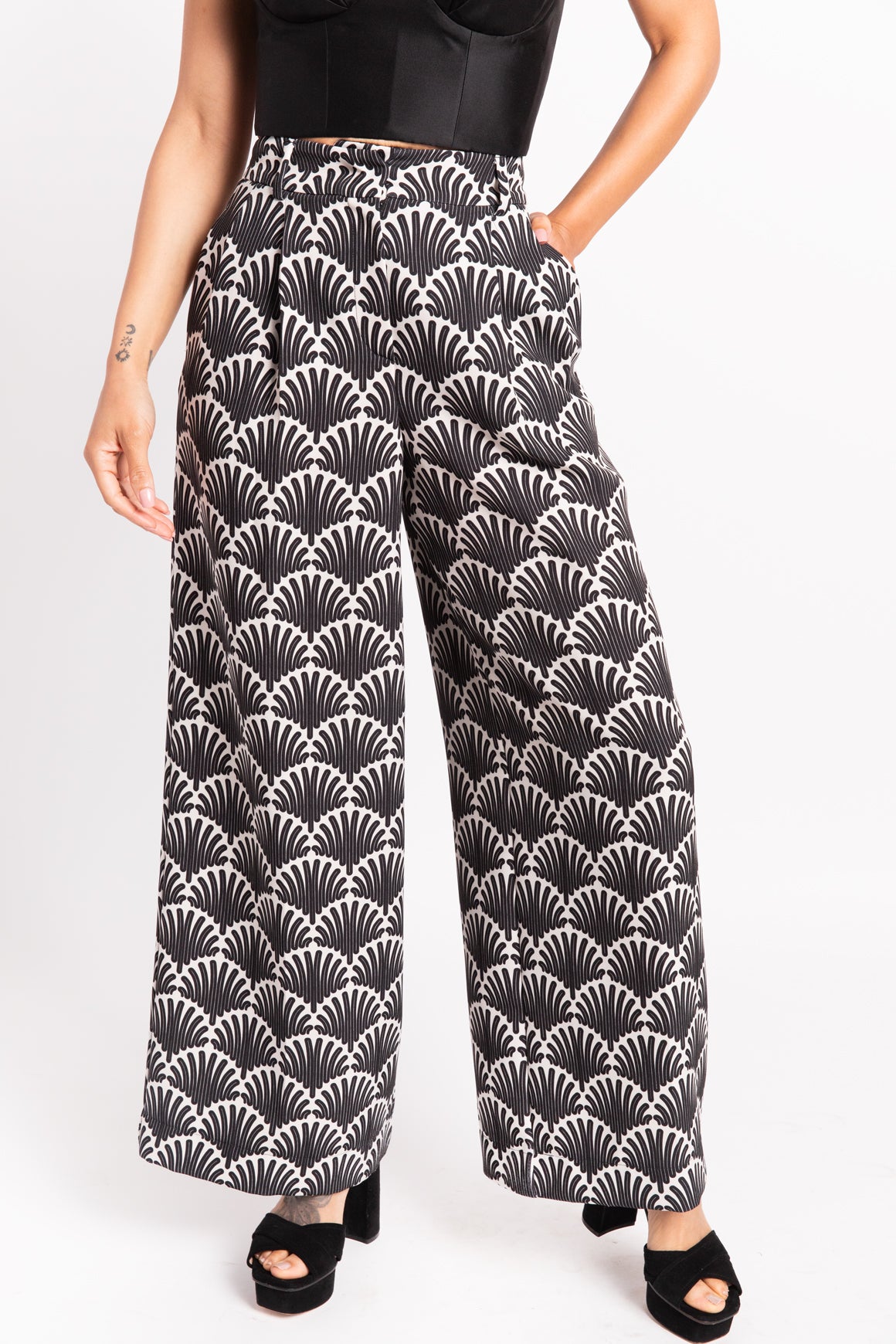 ODEEH Black & White Printed Wide Leg Trousers