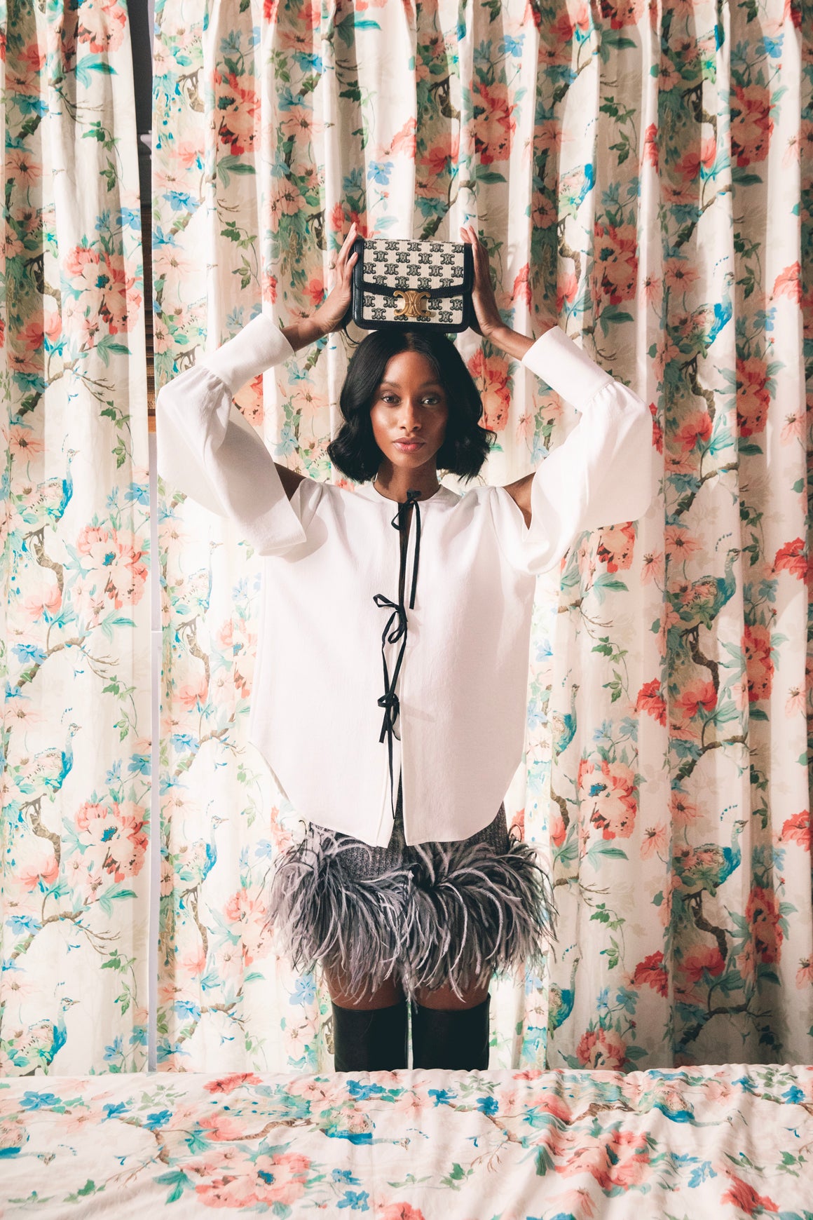 16ARLINGTON Grey Knit & Feather Mini Skirt (Sz. 10)