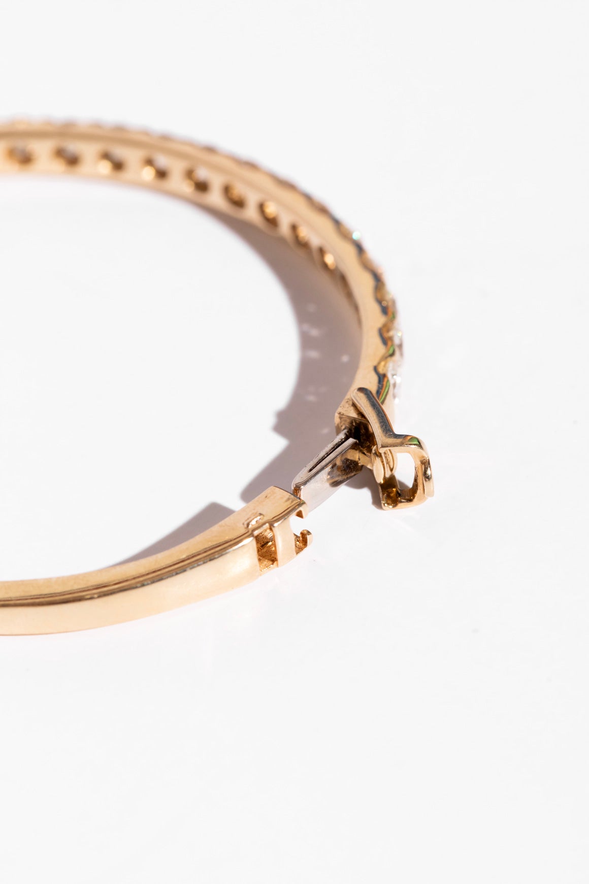 4K Gold Hinge Diamond Gold Bangle