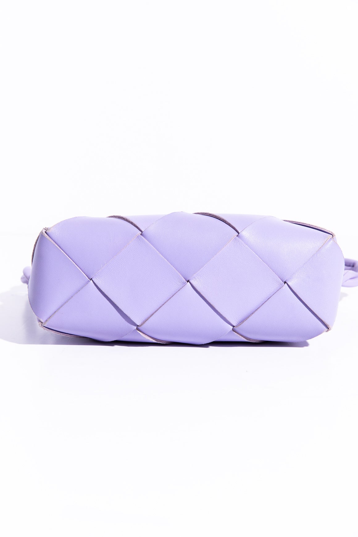 BOTTEGA VENETA Lilac Maxi Intrecciato Small Casette Camera Bag