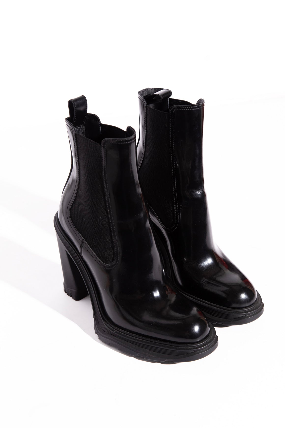 ALEXANDER MCQUEEN Patent Heeled Chelsea Boot (Sz.38)