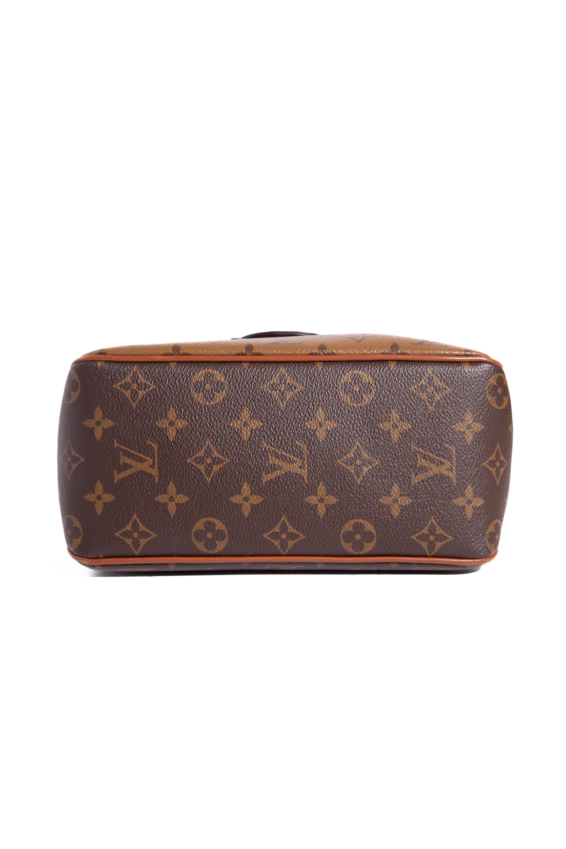 LOUIS VUITTON Dauphine Hobo PM