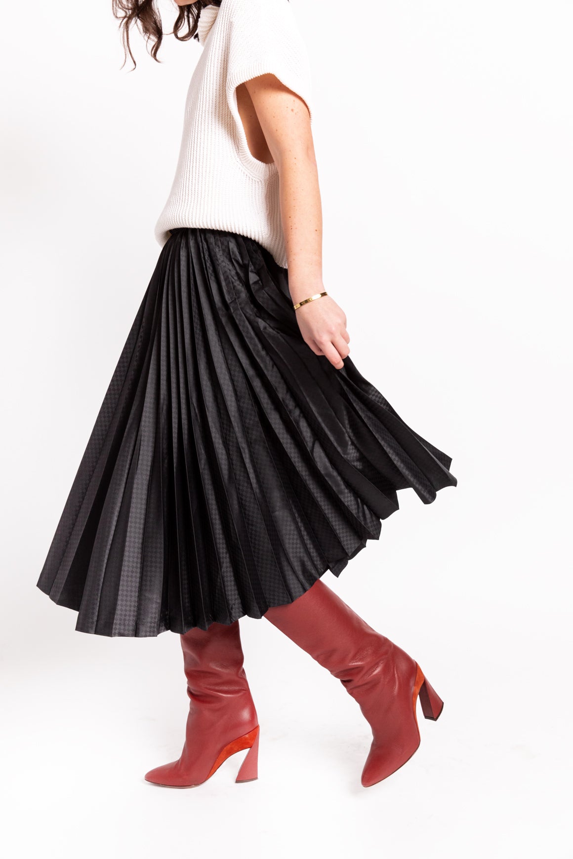 COMME DES GARCONS Black Pleated Midi Skirt