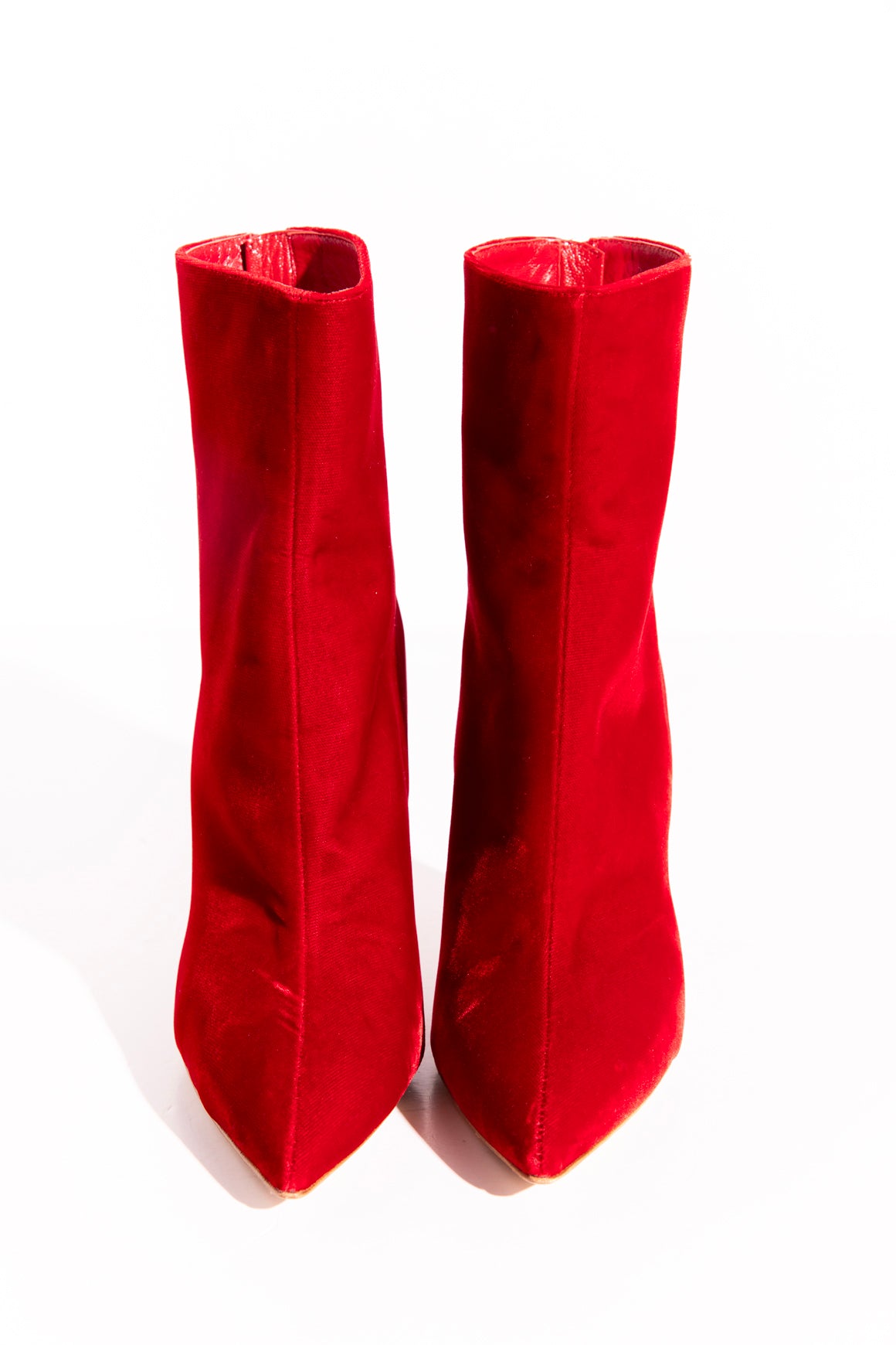 MANOLO BLAHNIK Red Velvet Stiletto Booties (Sz.36)
