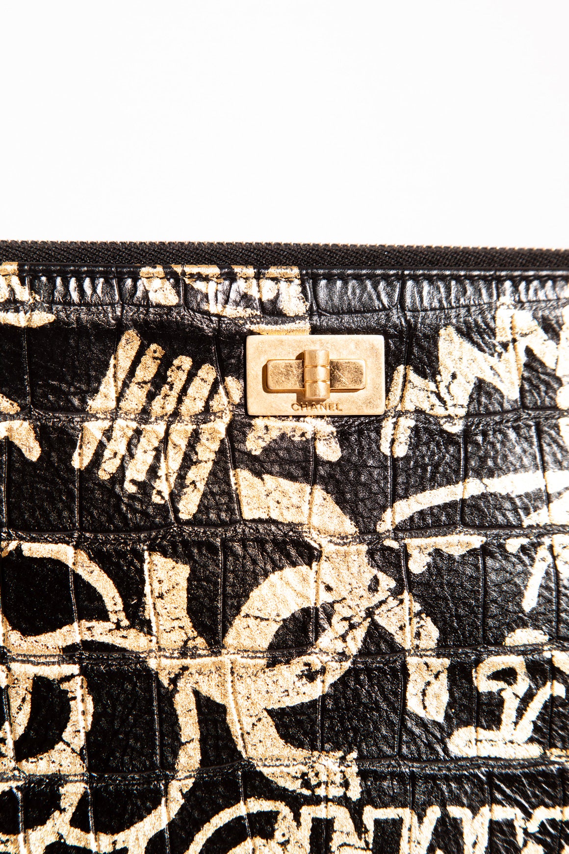 CHANEL 2019 Black & Gold Graffiti 2.55 O Case Clutch