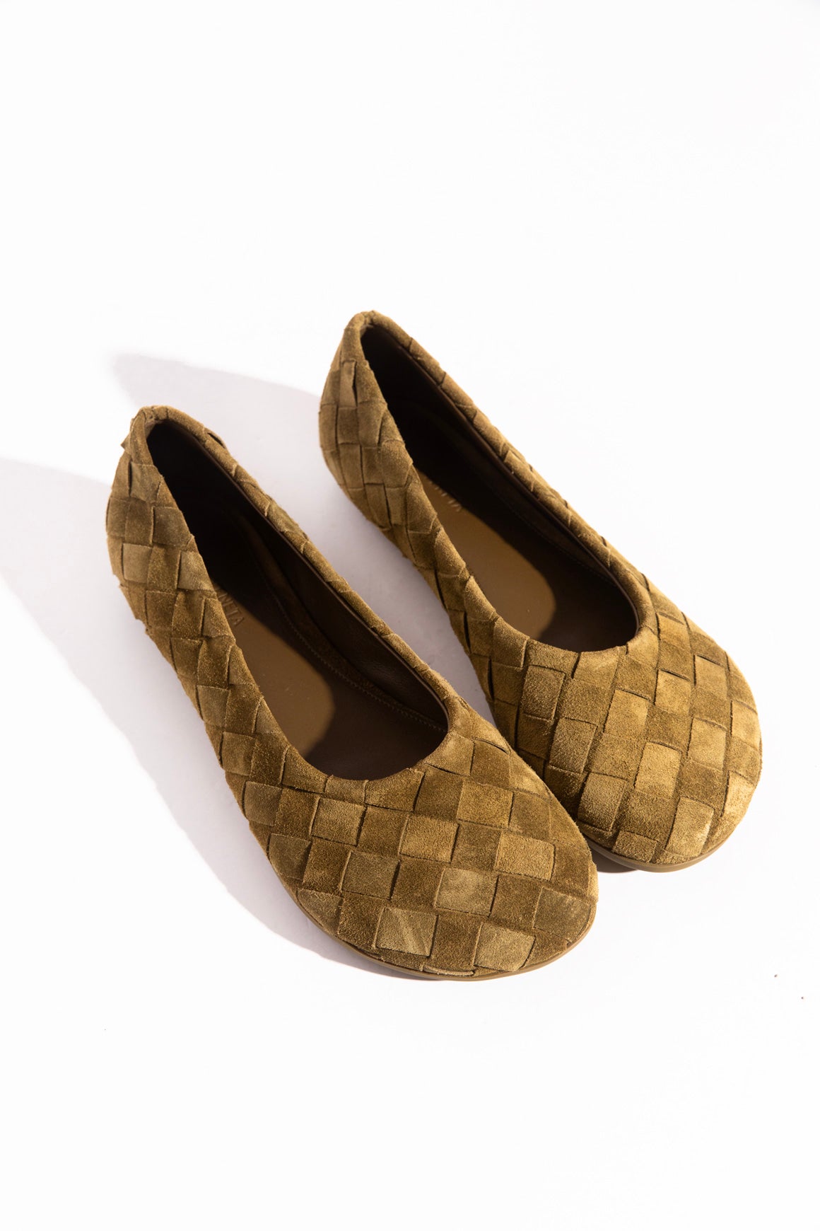 BOTTEGA VENETA Olive Suede Intrecciato Weave Flats (Sz.38)