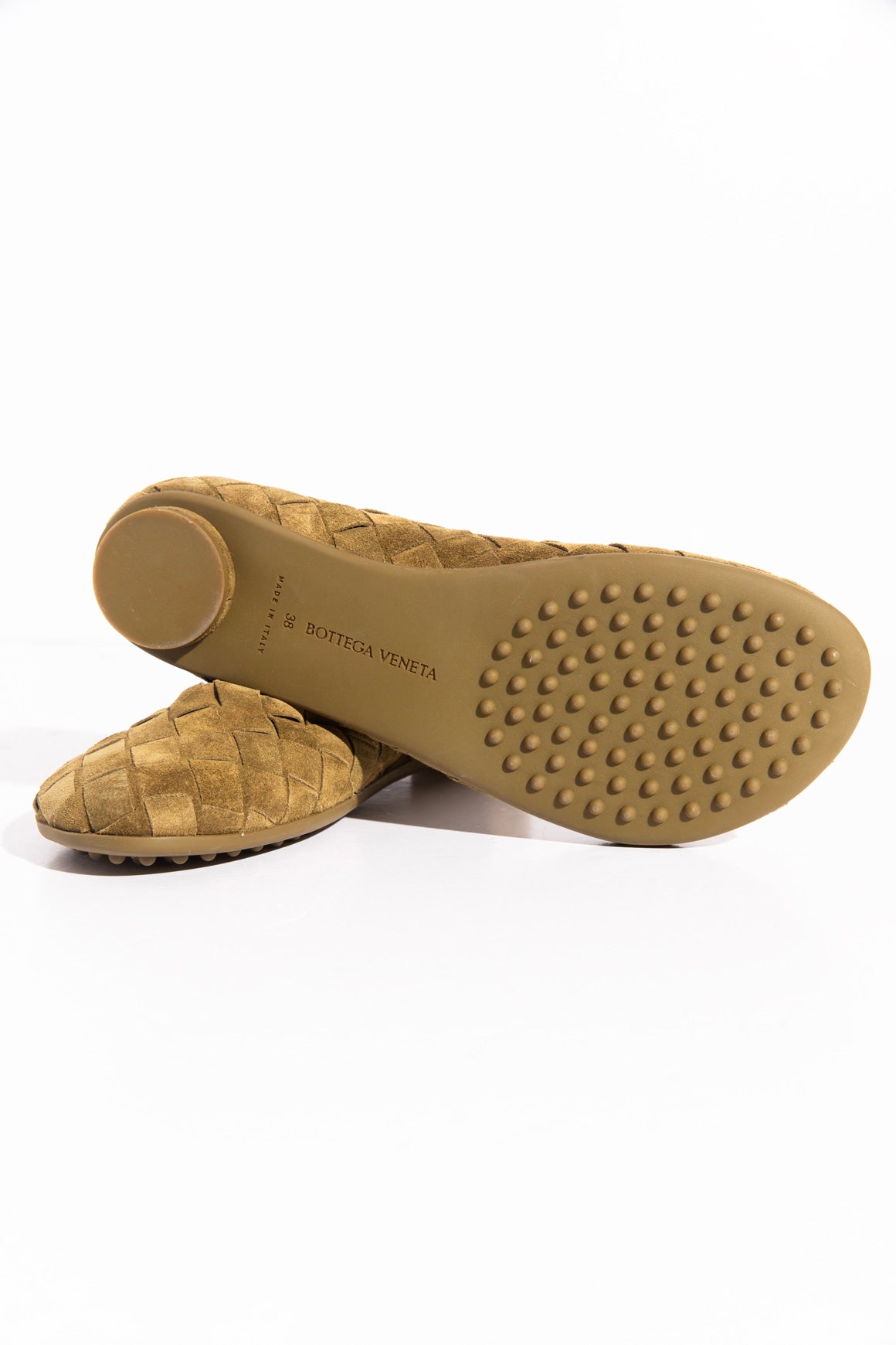 BOTTEGA VENETA Olive Suede Intrecciato Weave Flats (Sz.38)