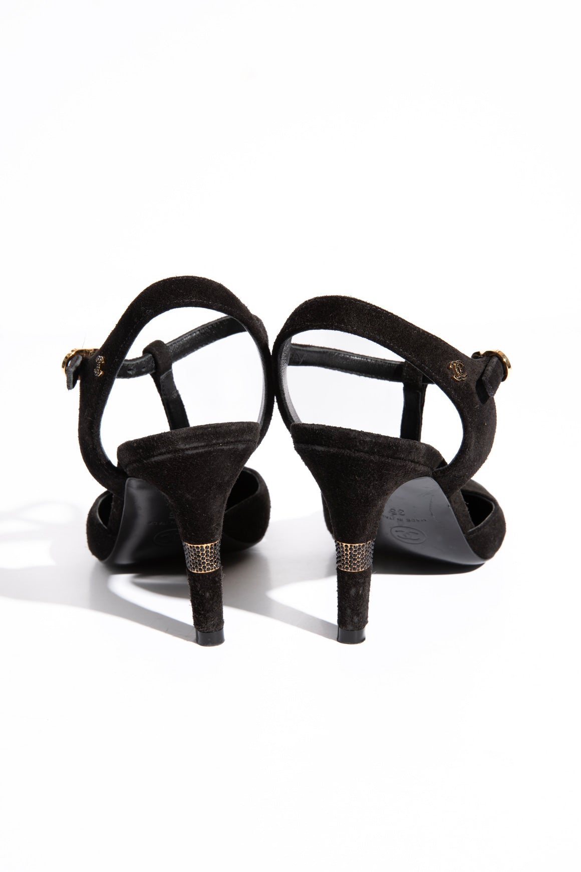 CHANEL Suede Cap Toe Maryjane Heels (Sz. 35) | MOSS Consignment