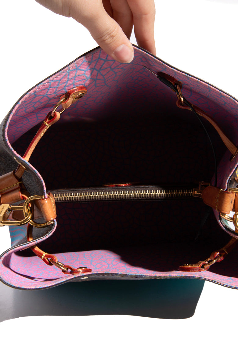 LOUIS VUITTON 2023 Monogram Yayoi Kusama "Noe" Bag